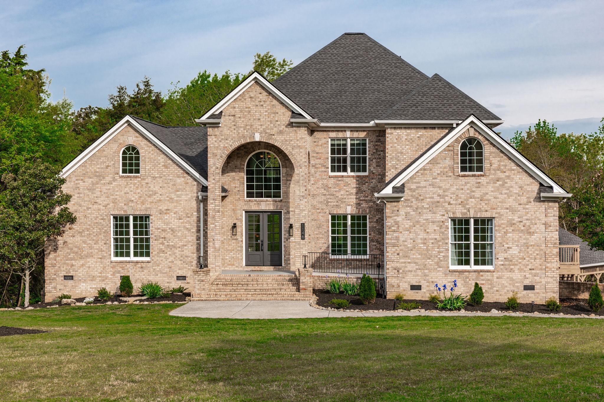 1146 Stirlingshire Dr