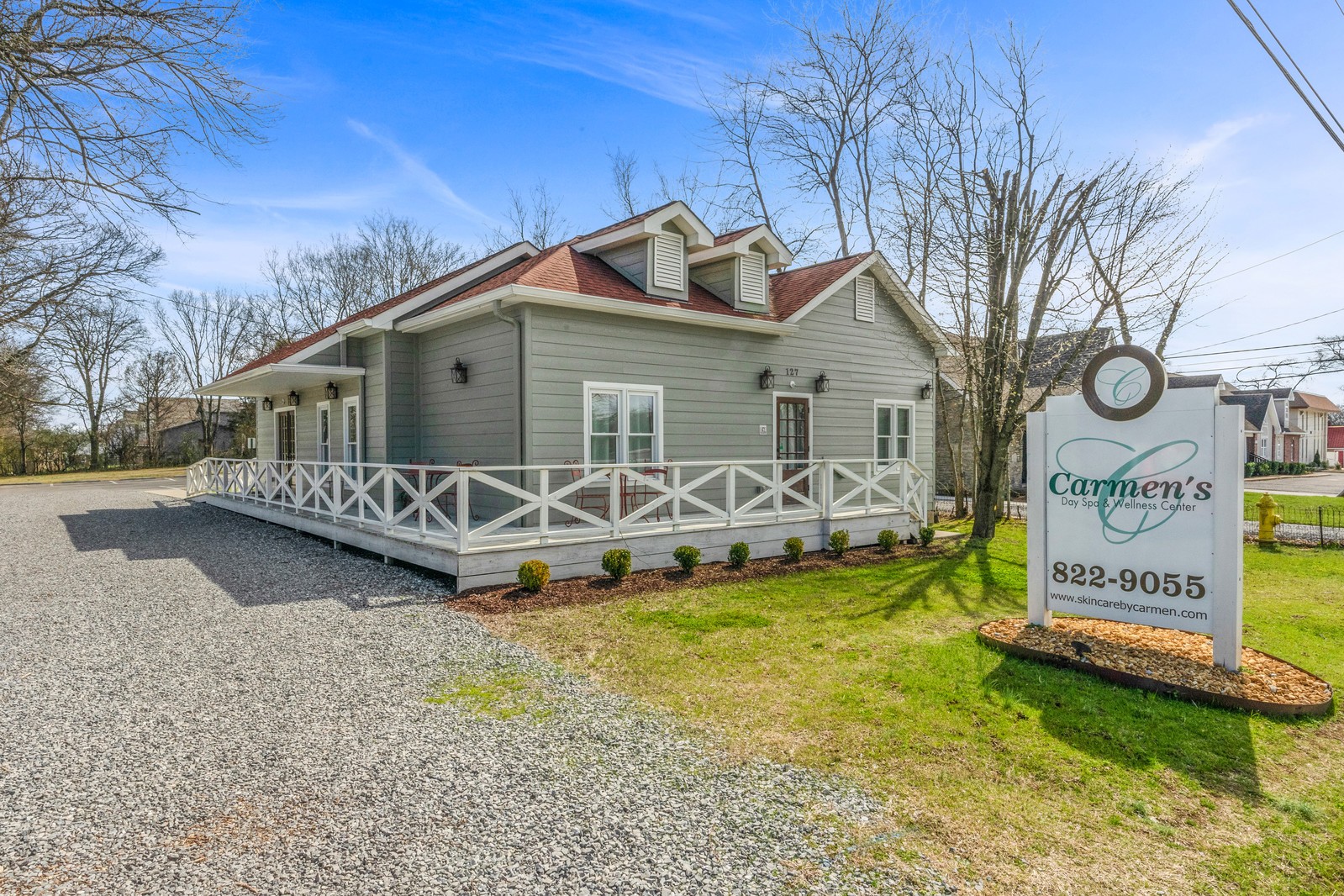 Photo 1 of 26 — 127 Walton Ferry Rd, Hendersonville, TN 37075