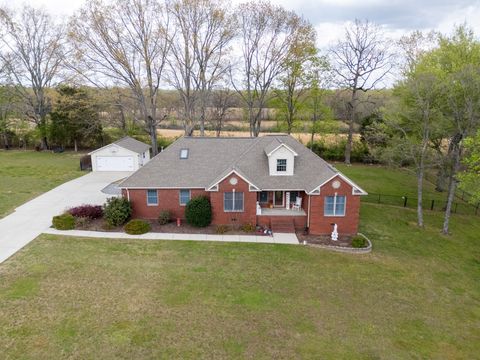 Photo of 61 Eastridge Rd, Fayetteville, TN 37334 (MLS # 3168072)