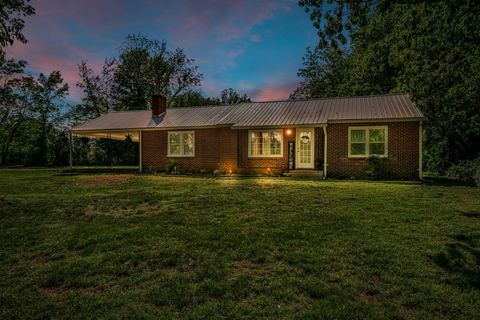 1025 Greenwood Rd, Charlotte, TN 37036 - MLS#: 2865495