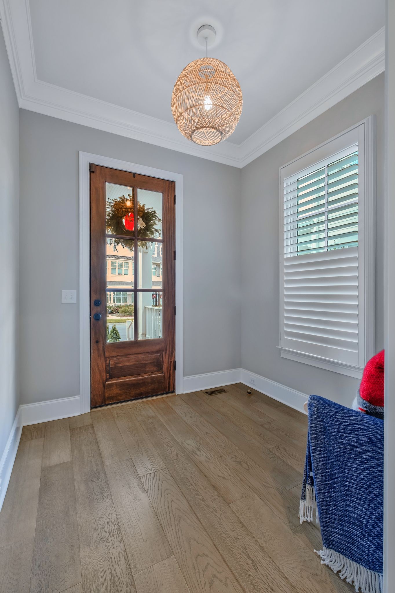 3049 Long Branch Cir