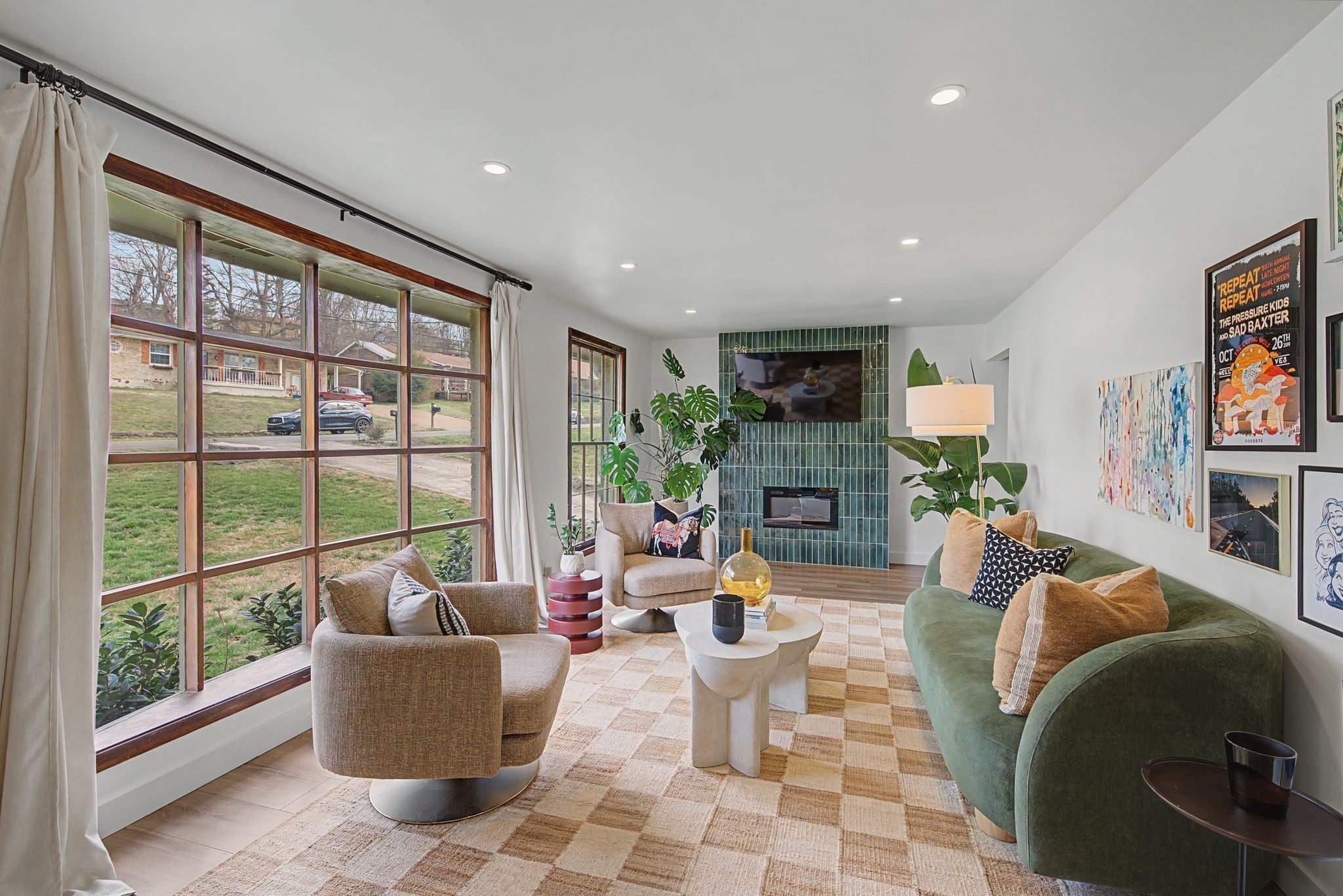 4-bed listing at 317 Bonnavue Dr, Hermitage