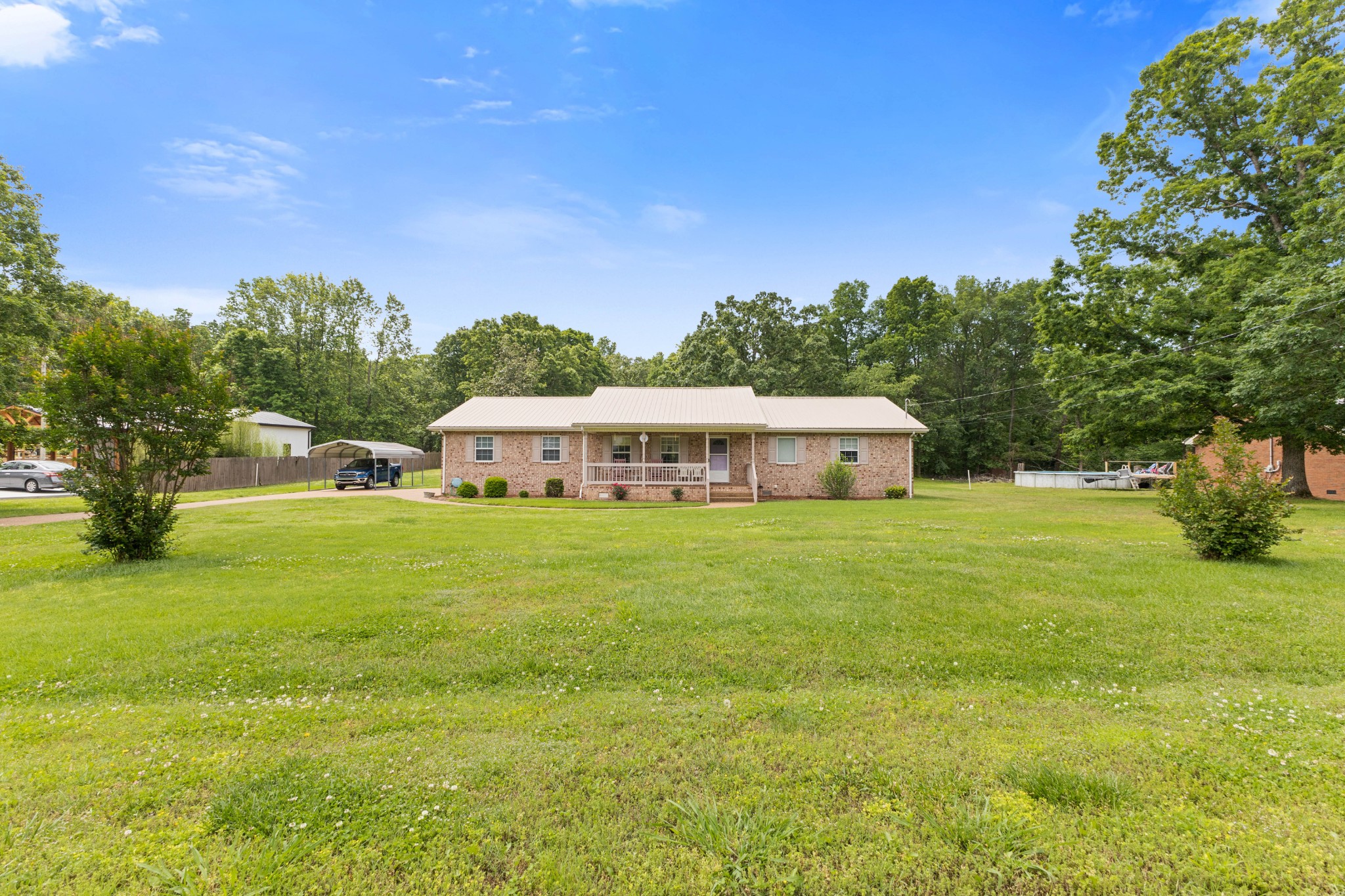 111 Hickory Trce