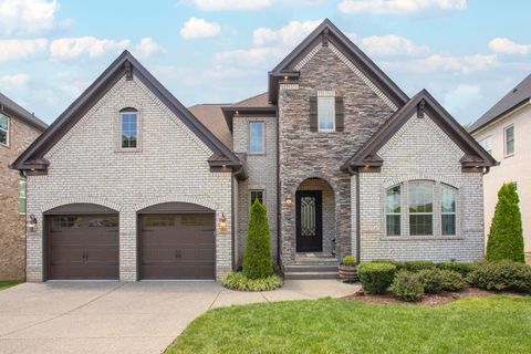 Photo of 2024 Albatross Way, Gallatin, TN 37066 (MLS # 2938723)