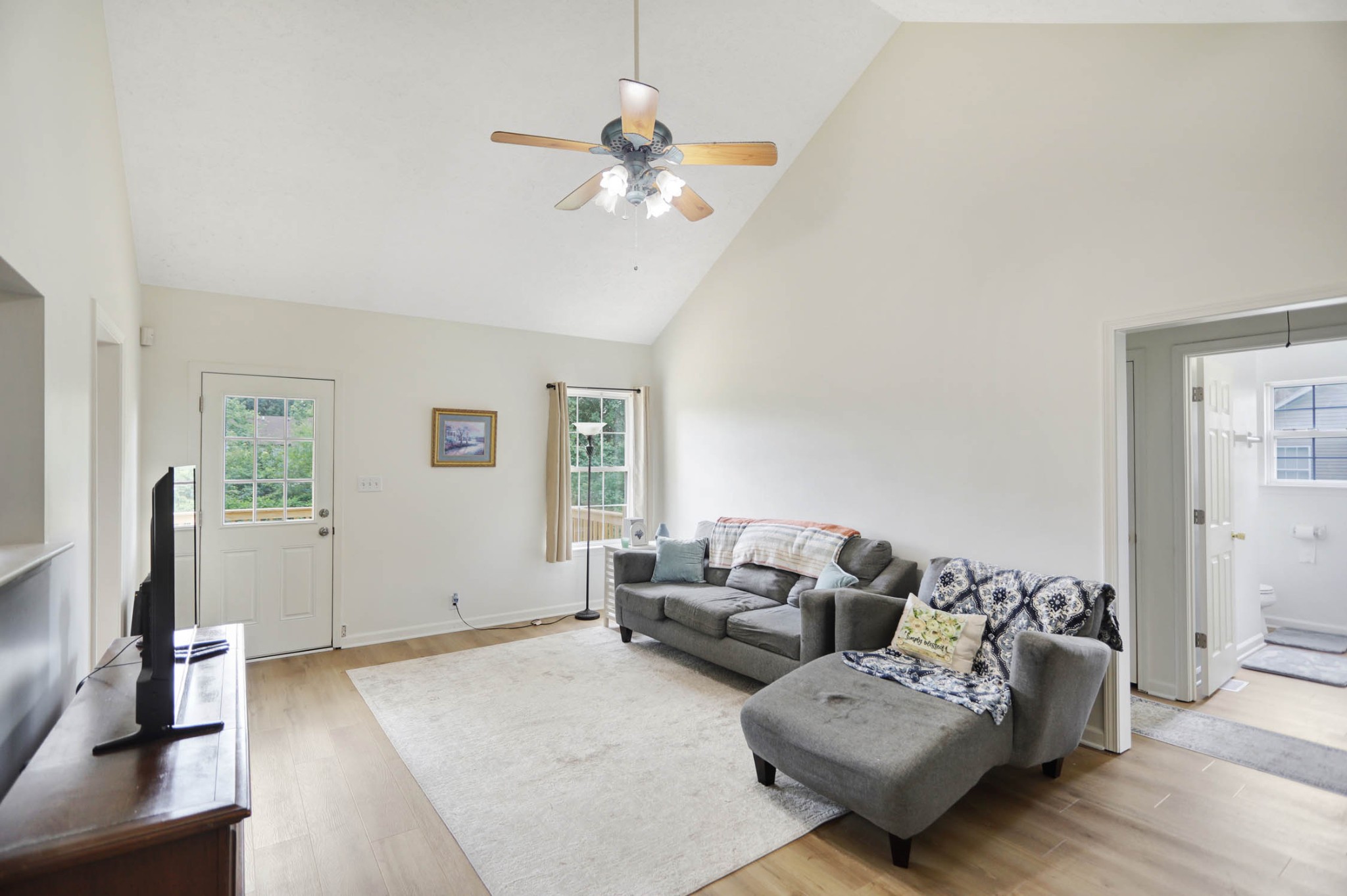 119 Kenwood Dr