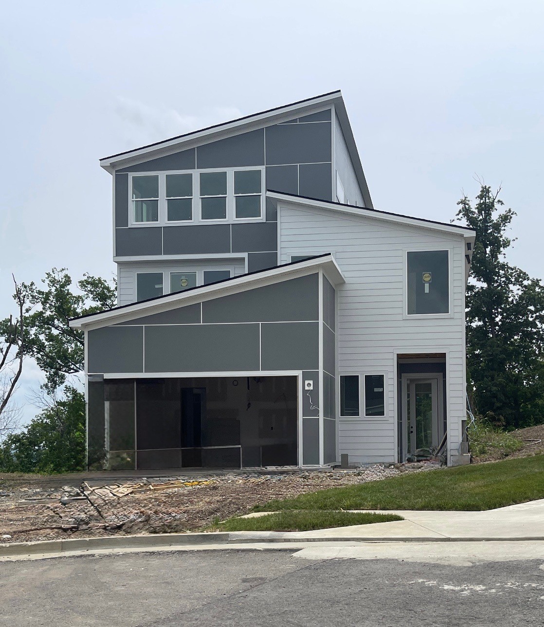 213 Walnutwood Lane