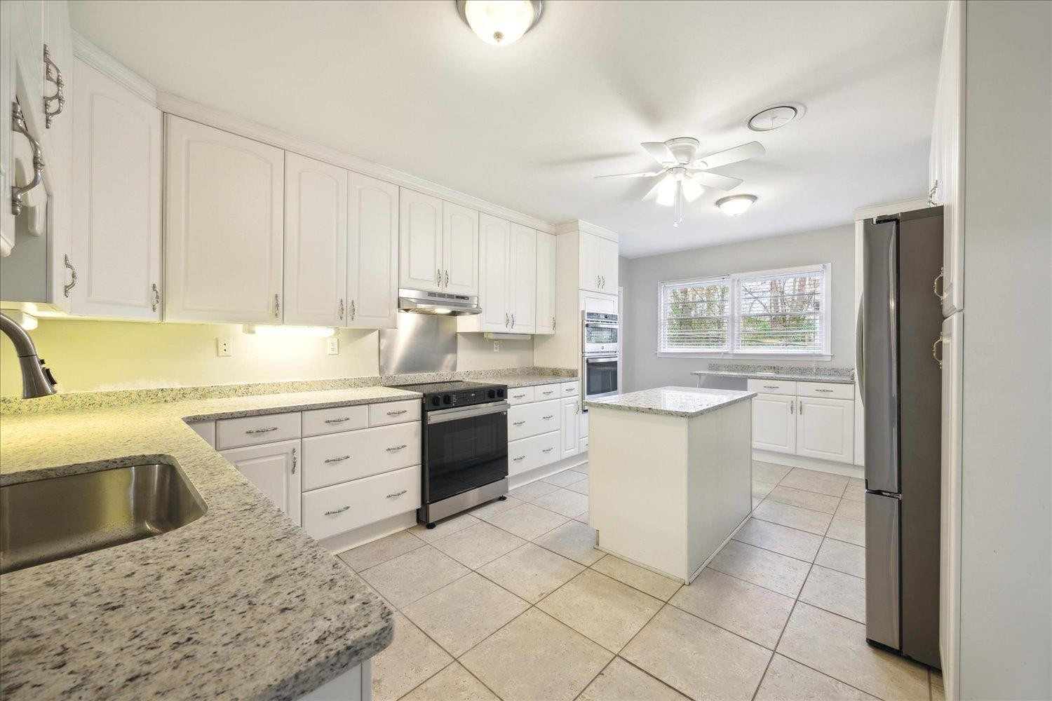 5676 WALNUT GROVE PL