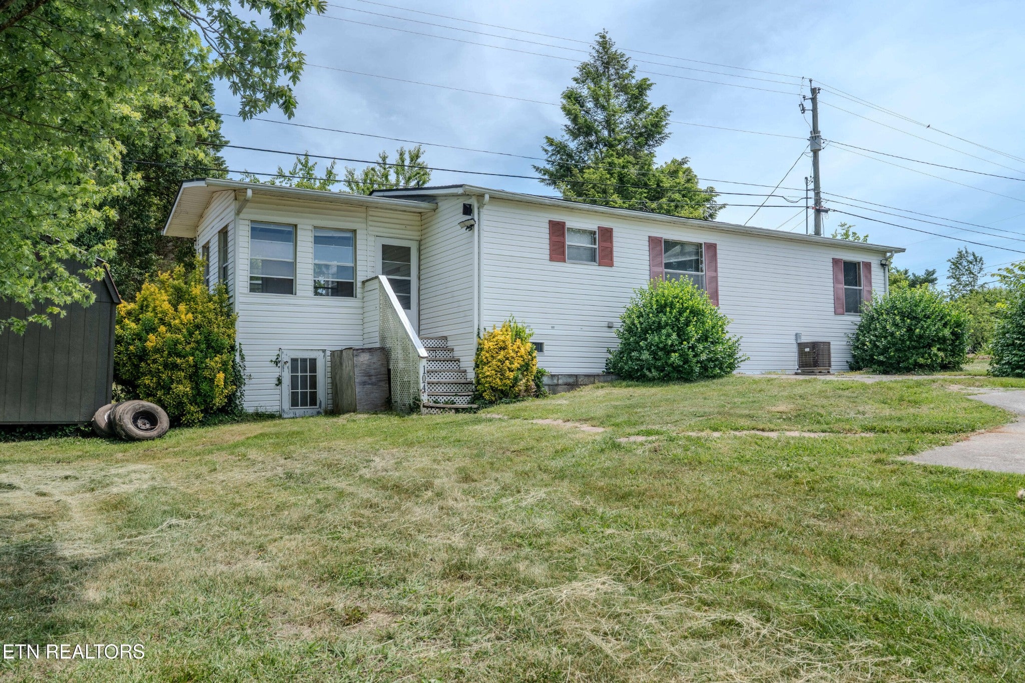 108 N Knob Creek Rd