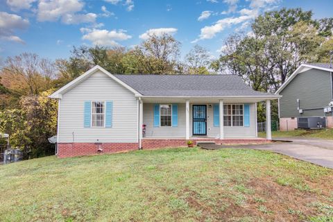 357 Treeland Dr Clarksville TN 37040