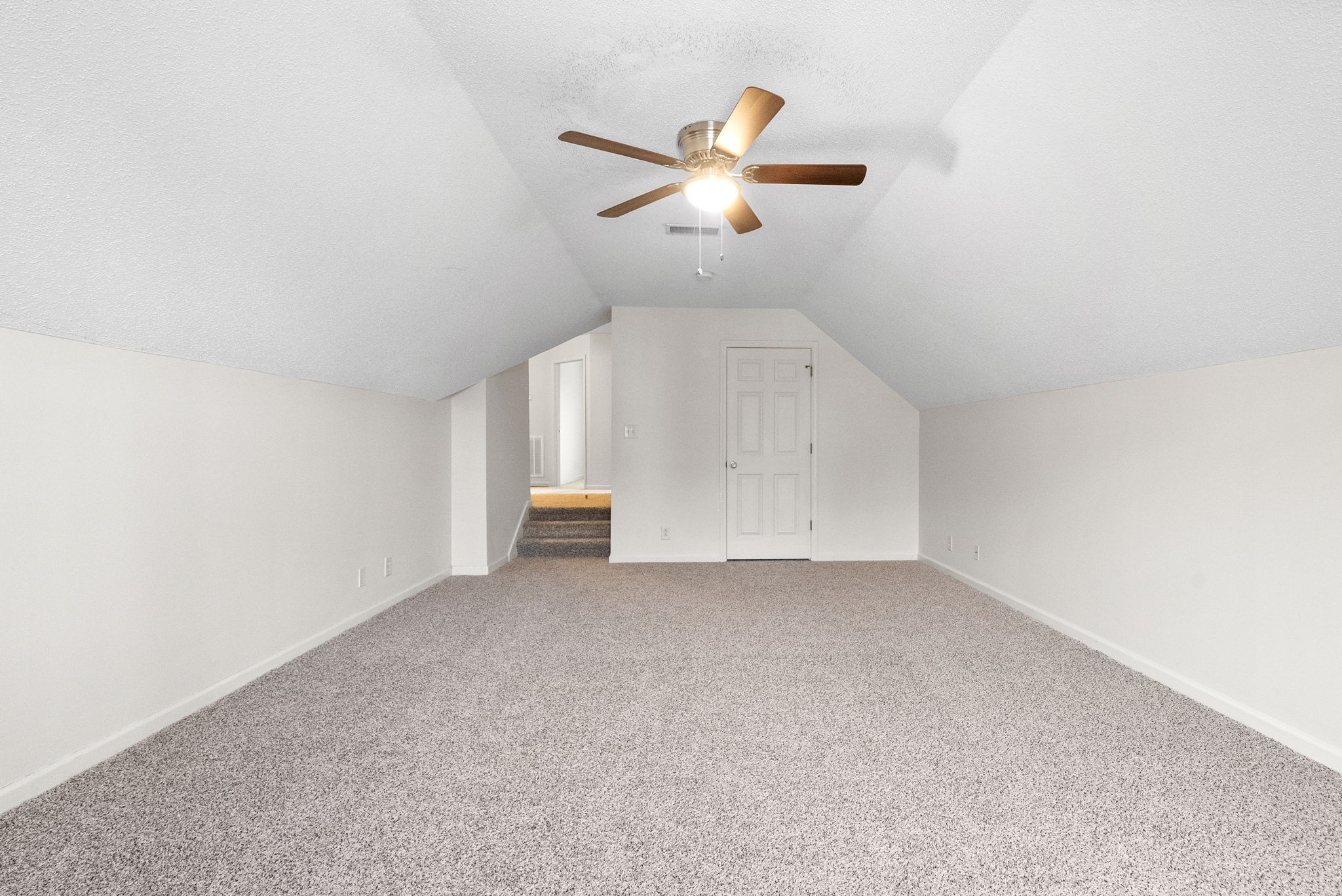 Clarksville, Tennessee 37040, United States, 4 Bedrooms Bedrooms, ,3 BathroomsBathrooms,Residential,Active,3235