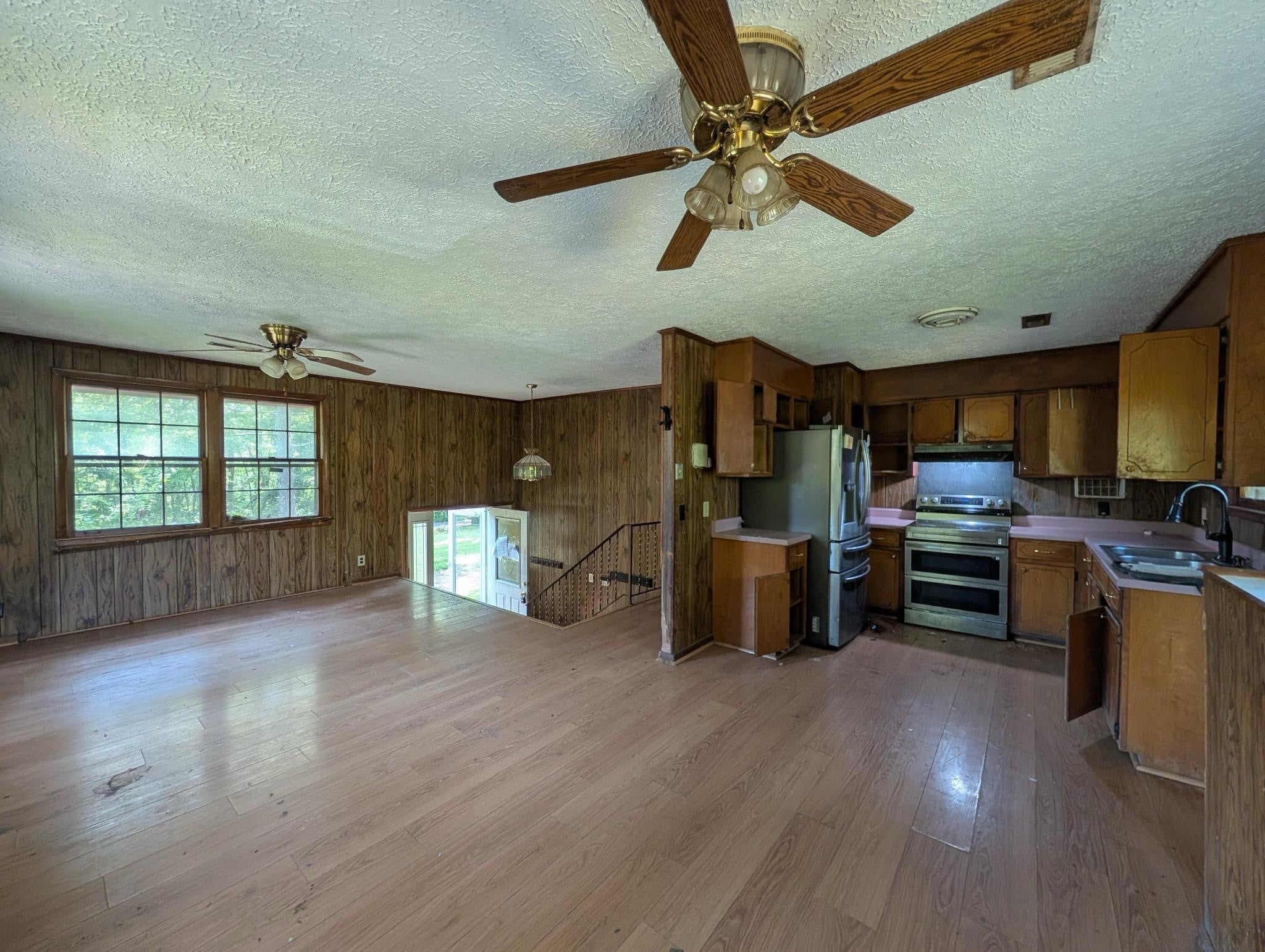 6703 Oak Hill Rd