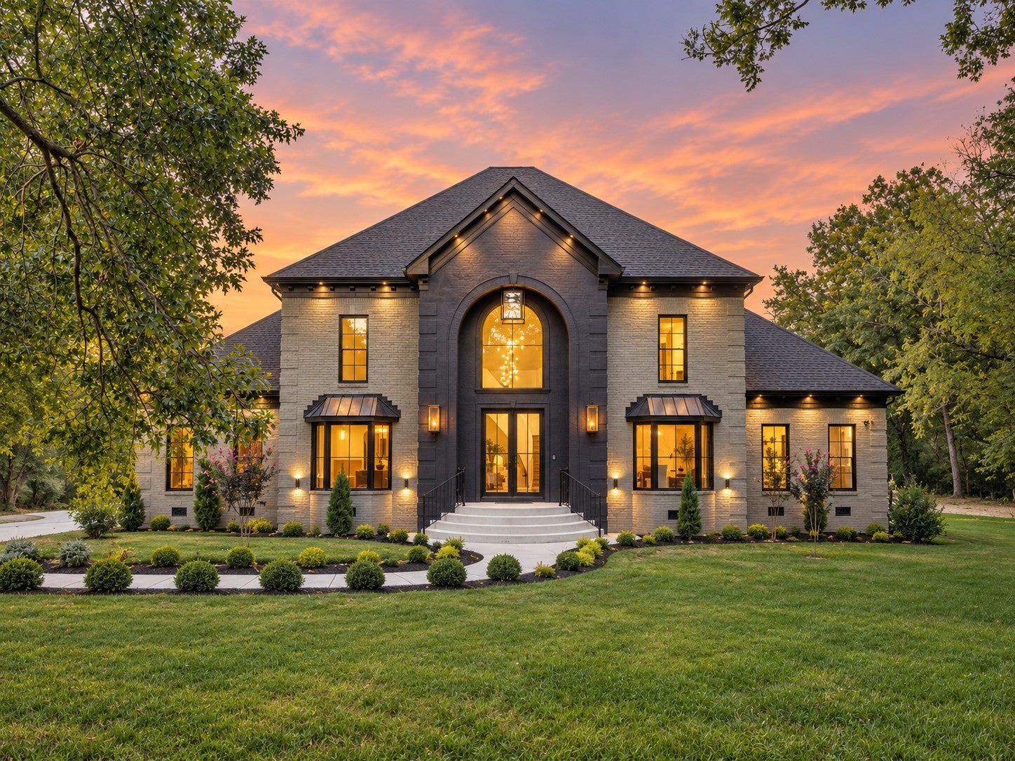 5-bed listing at 5308 General Forrest Ct, Nashville
