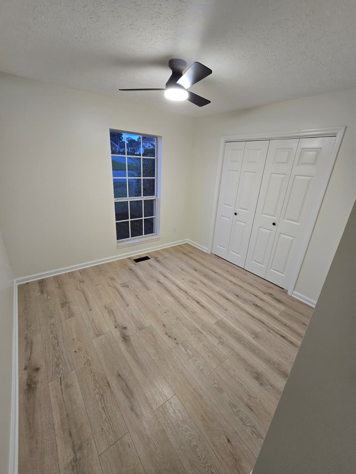 1120 Dawnwood Dr
