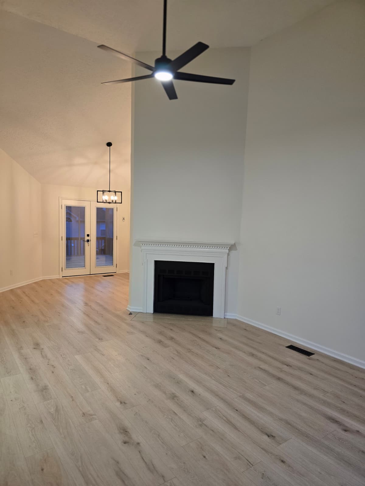 1120 Dawnwood Dr