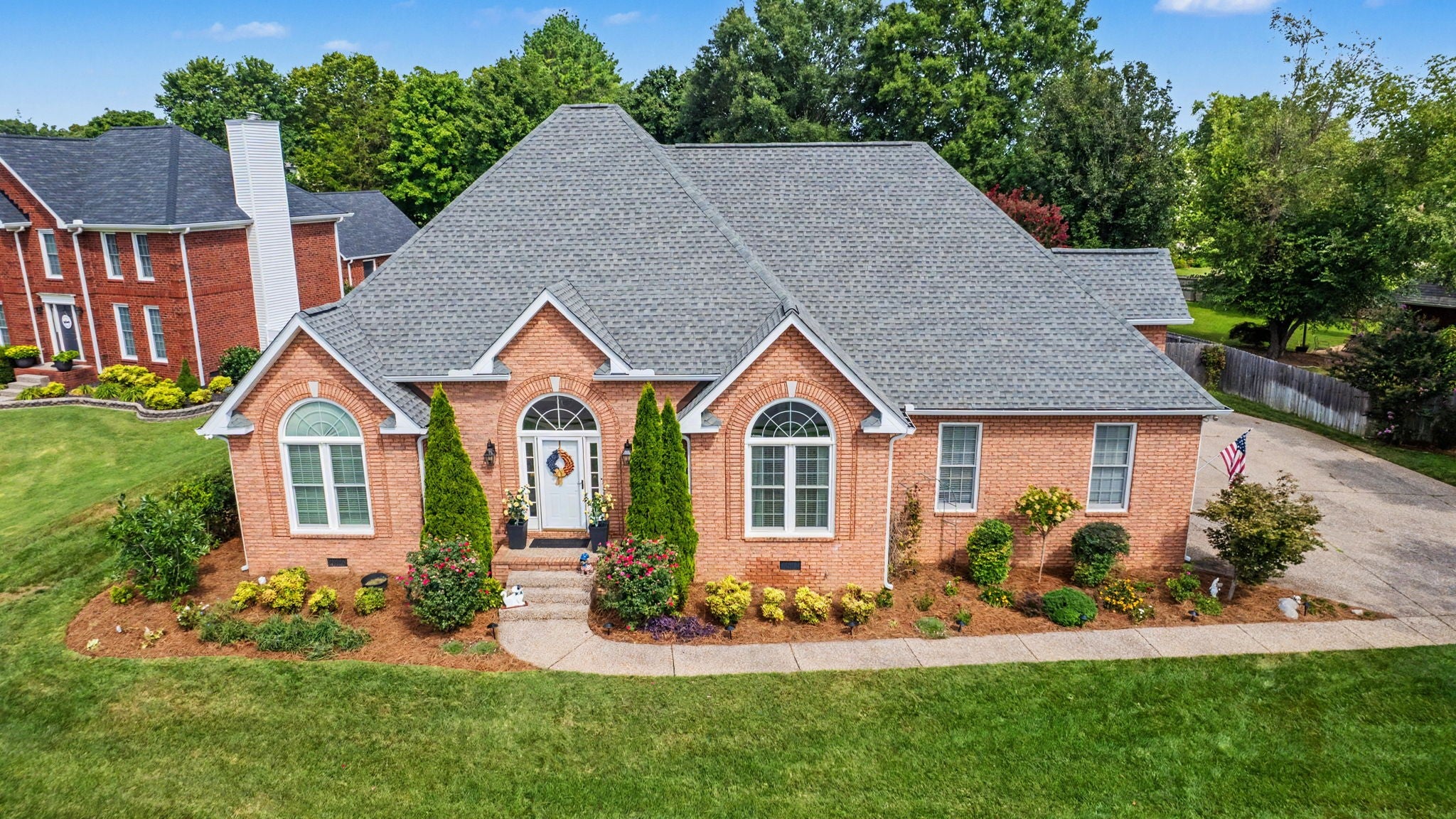 1205 WOODVALE DRIVE