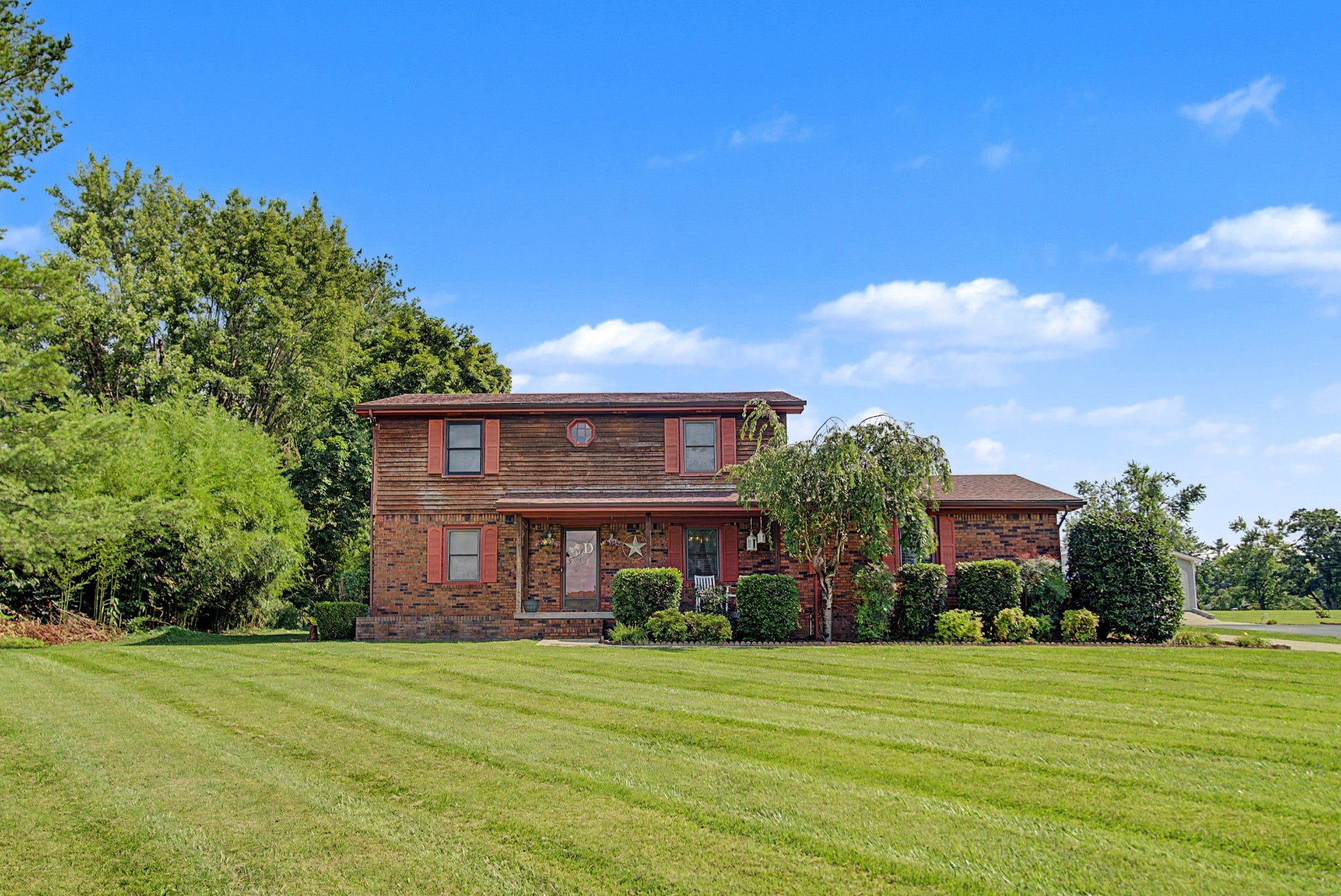 Photo 1 of 36 — 105 Sonoma Dr, Lafayette, TN 37083