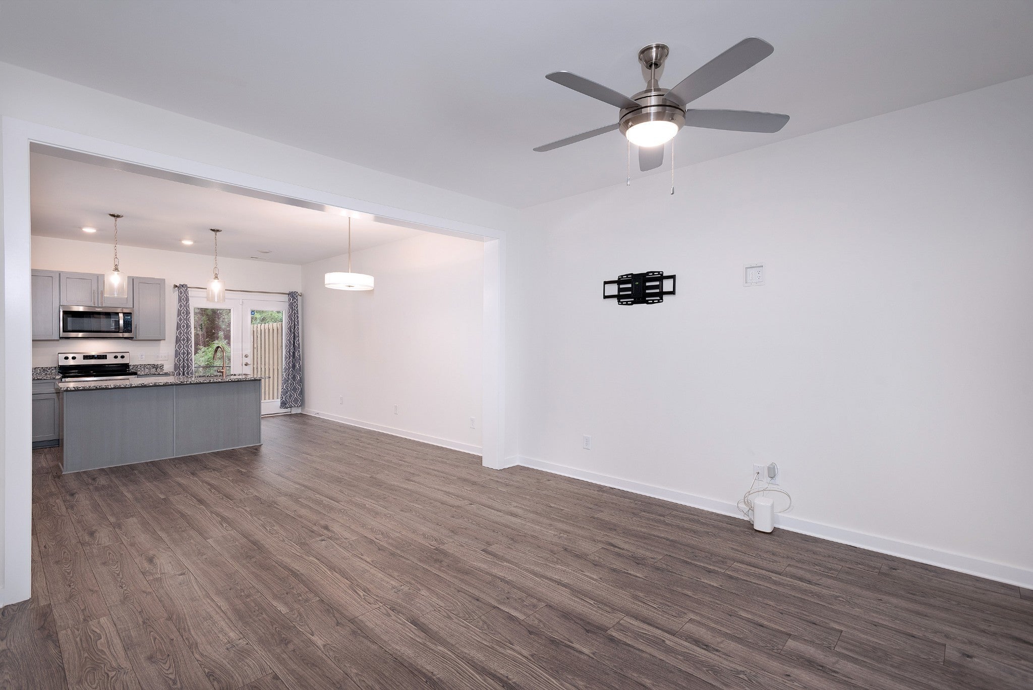 2416 Danilynn Dr