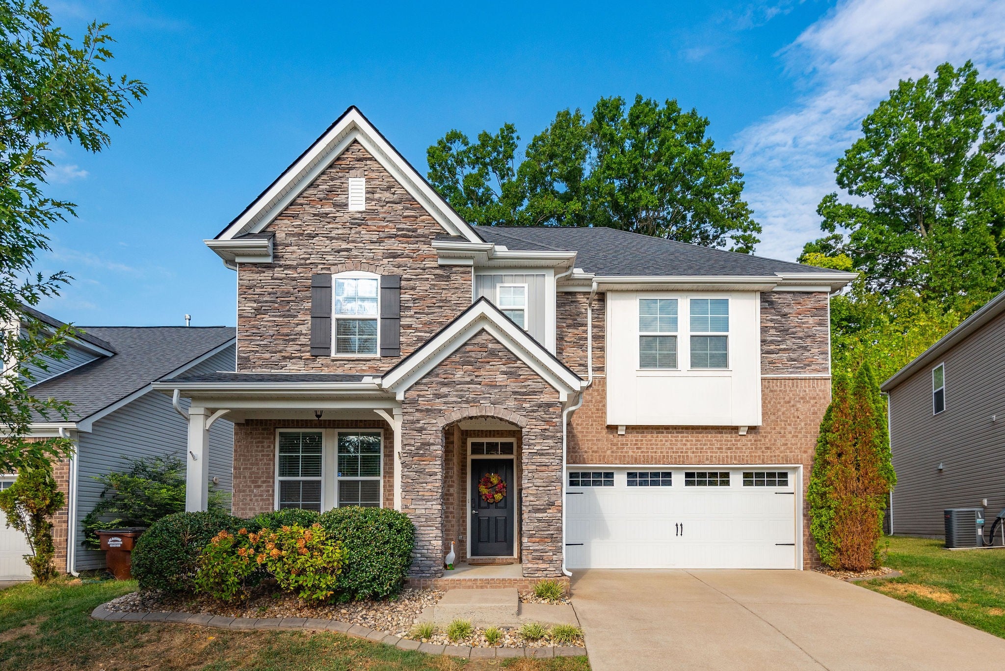 3-bed listing at 2168 Hickory Brook Dr, Hermitage