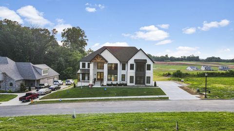 827 Shady Bluff Trl Clarksville TN 37043