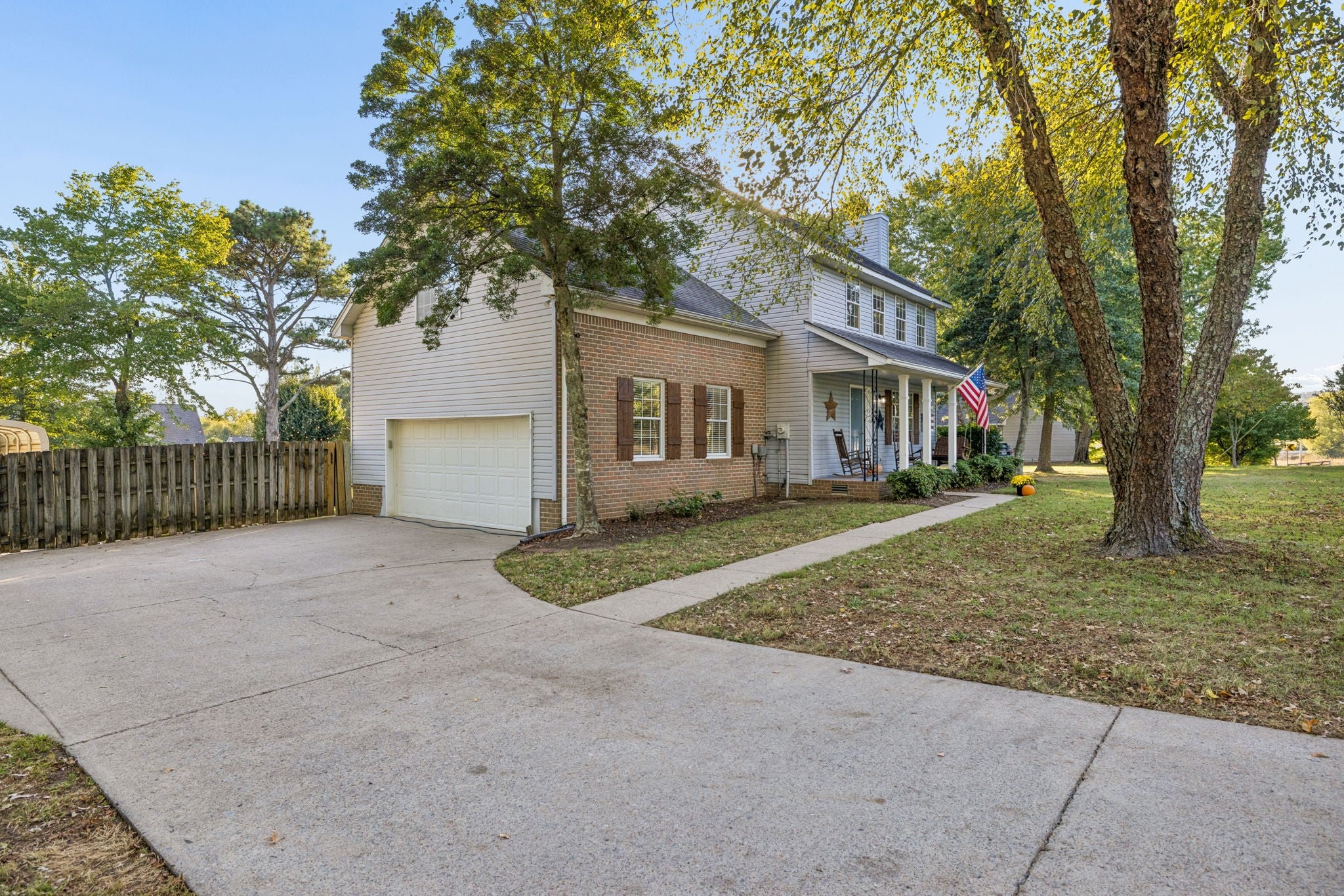 1735 Wilkes Ln
