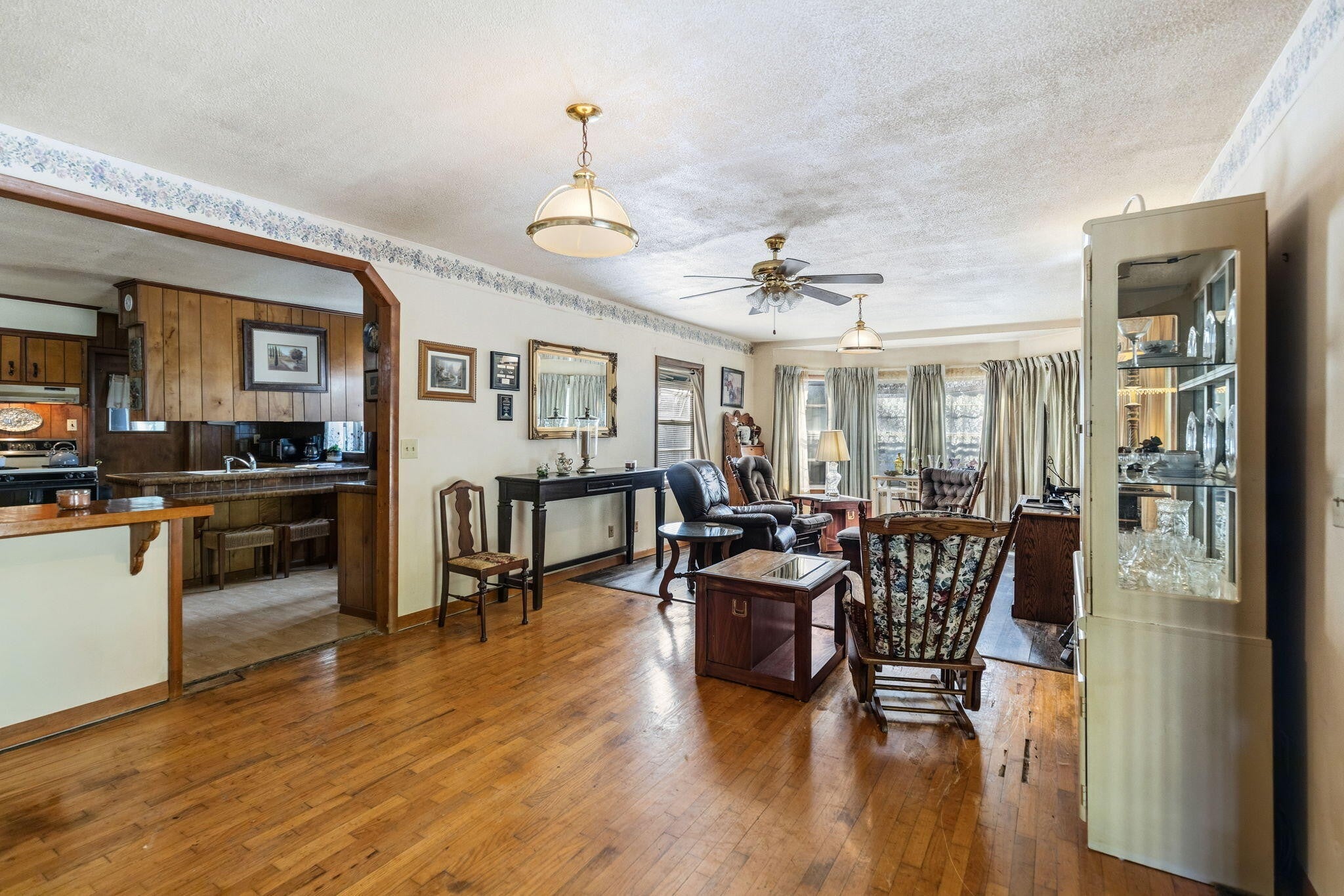 1201 Harrison Pike