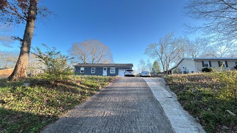 Photo of 10135 W Oak Dr, Bon Aqua, TN 37025 (MLS # 3165055)