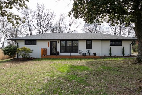 2835 Lakeland Dr Nashville TN 37214