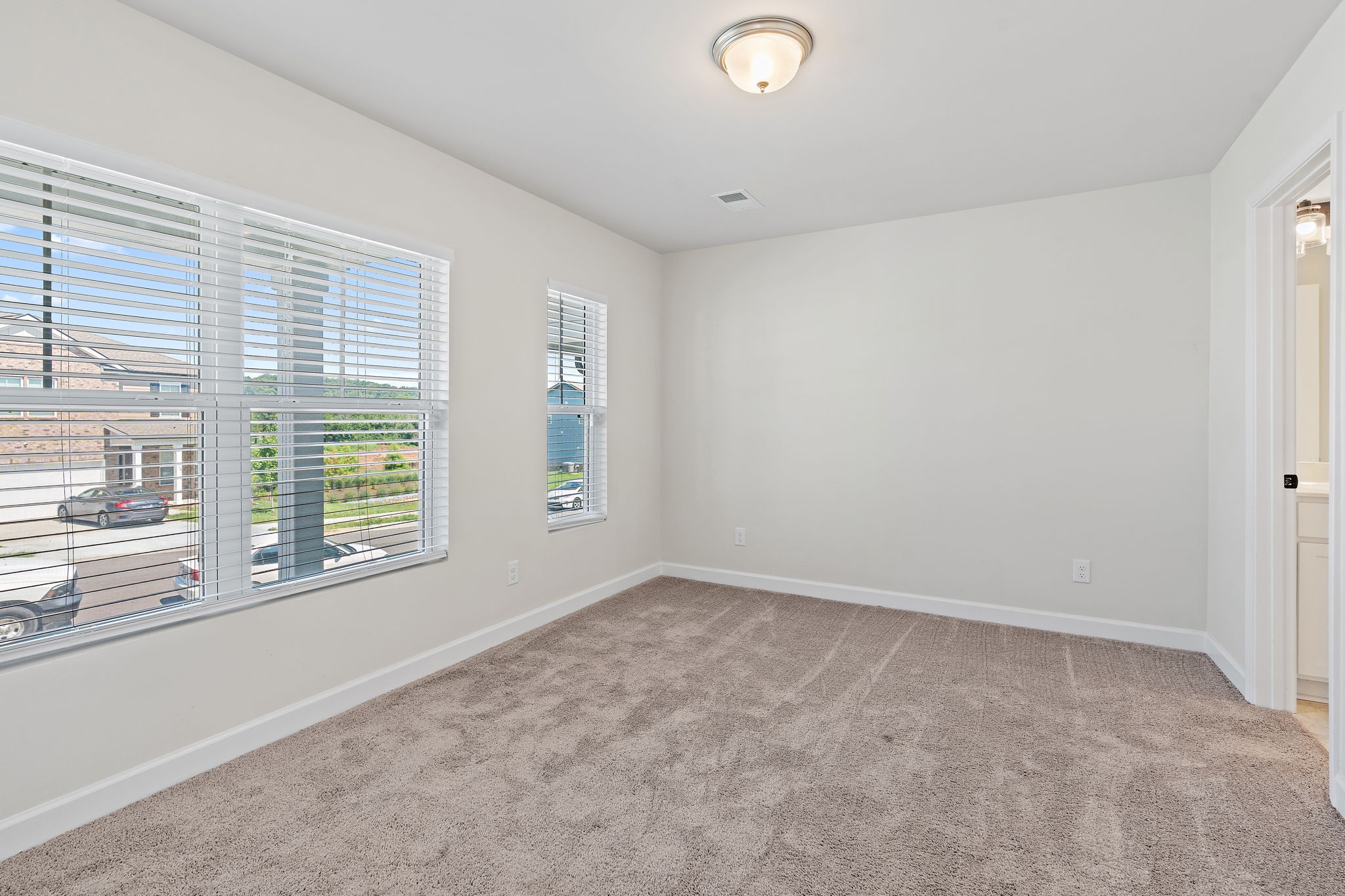 2730 Sparrowgap Trl