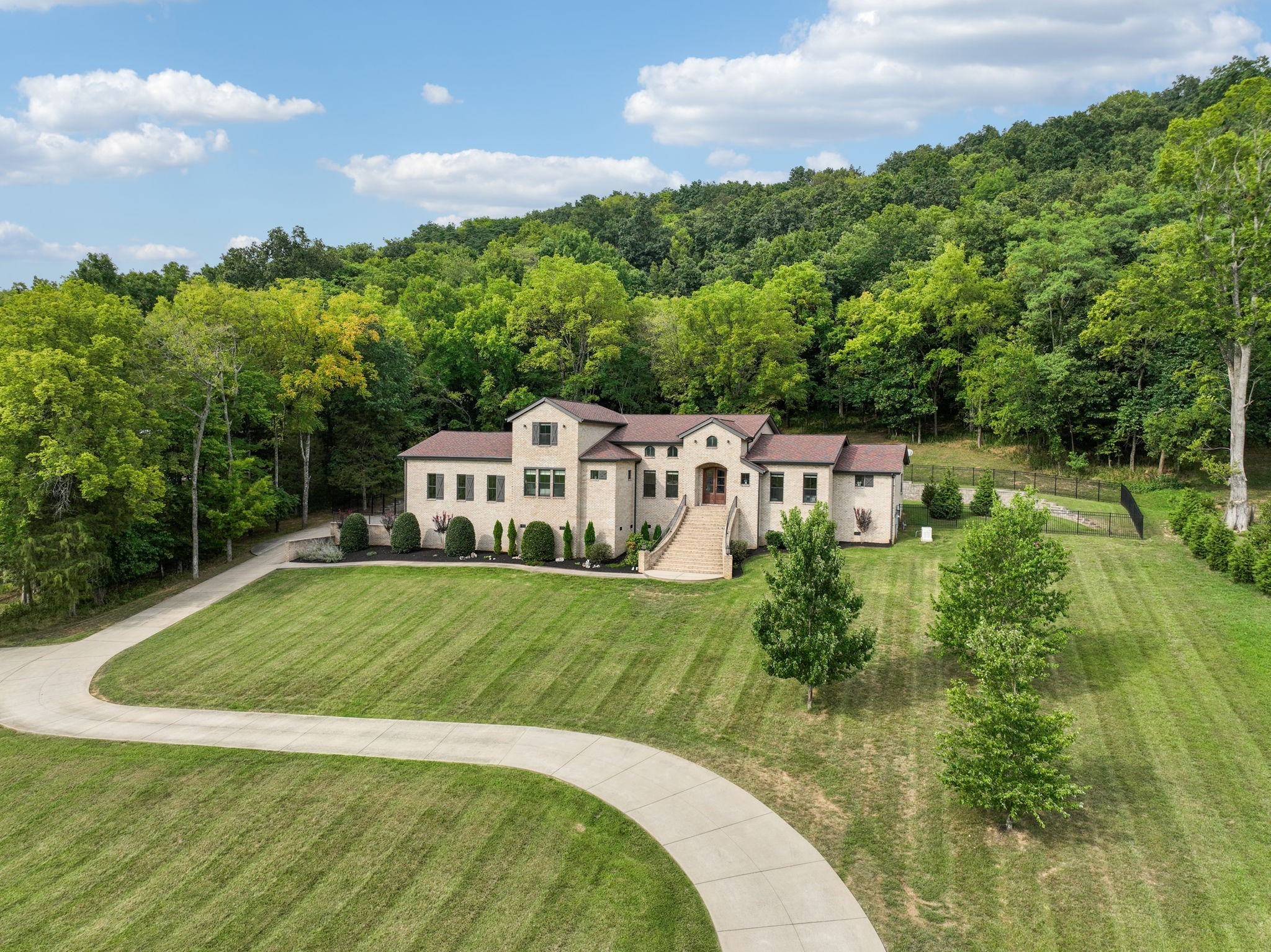 Middle Tennessee Properties 1 7433 Magnolia Valley Dr