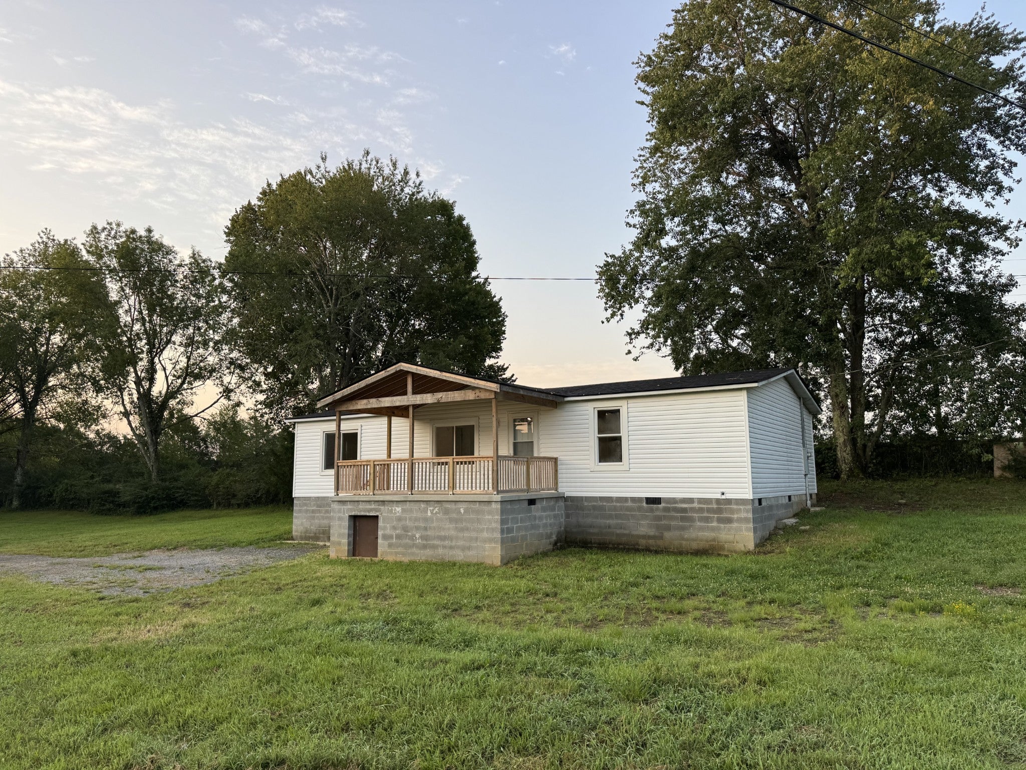 1110 Twin Creek Rd