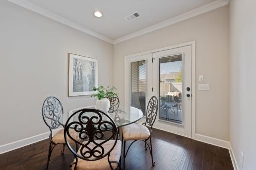 1511 Channing Dr