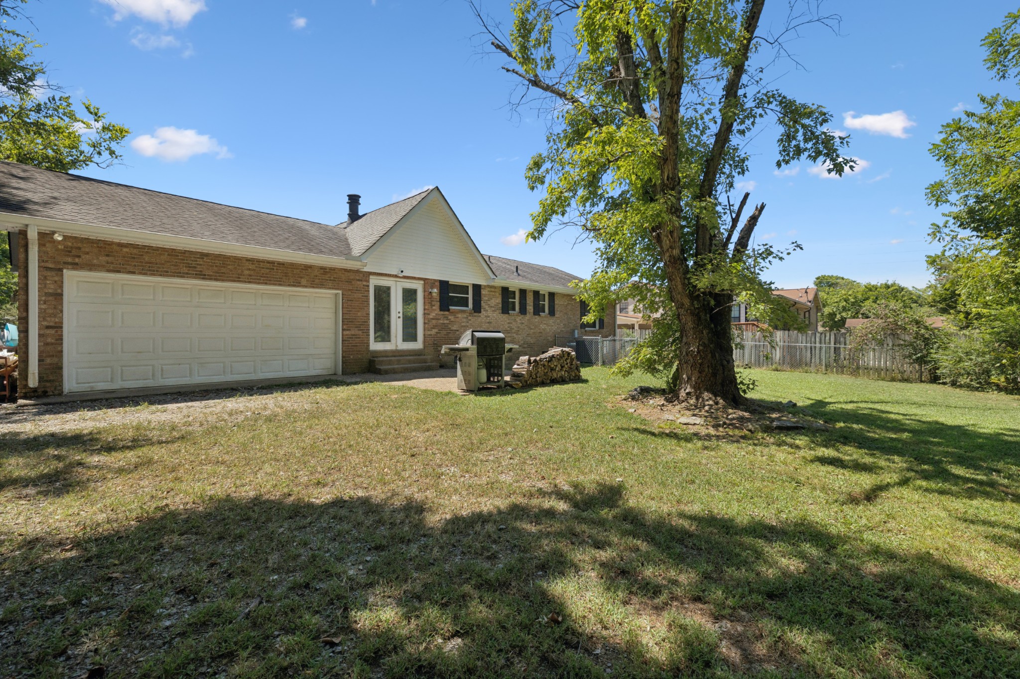 3104 Cedarcroft Dr