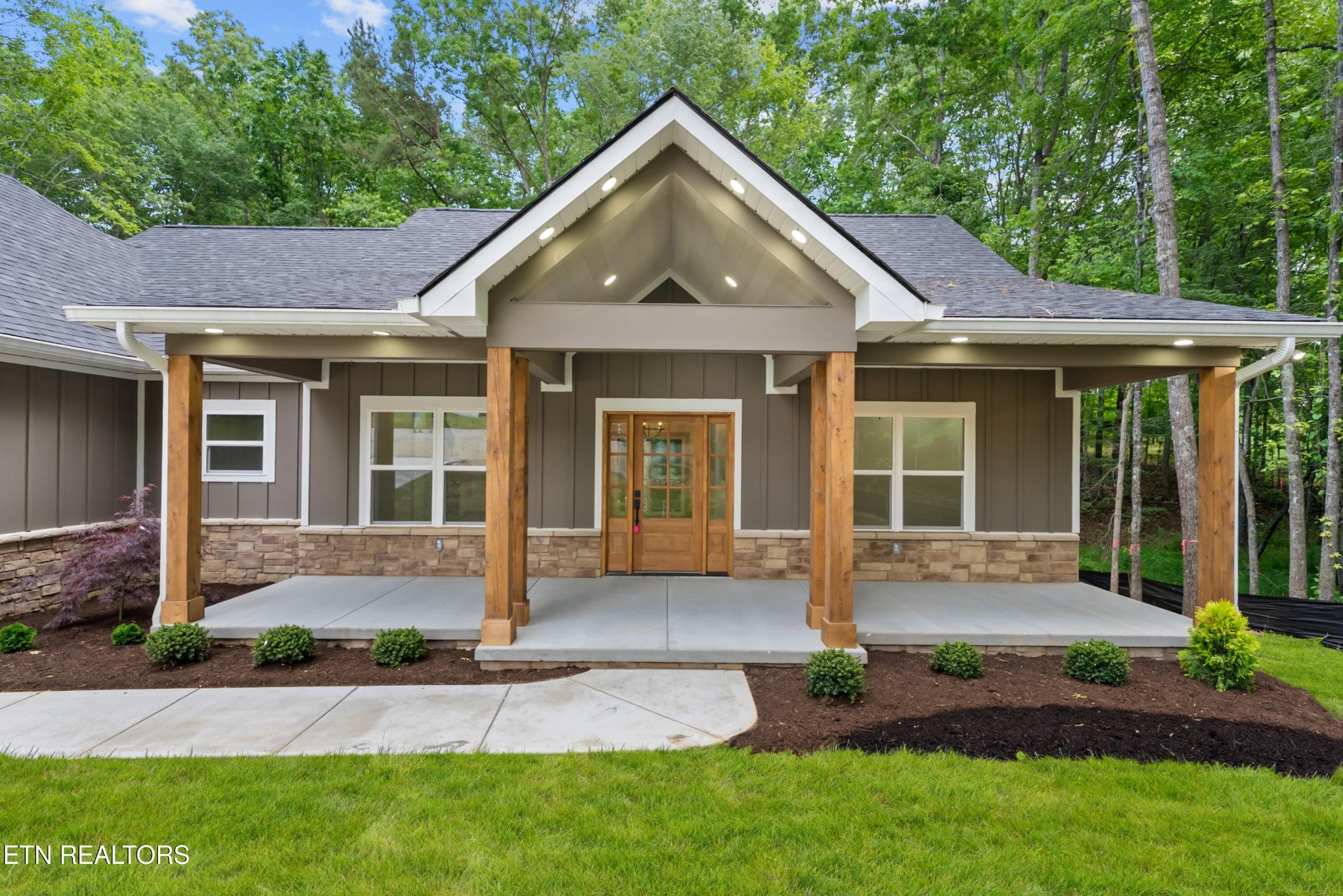 25 Andover Lane