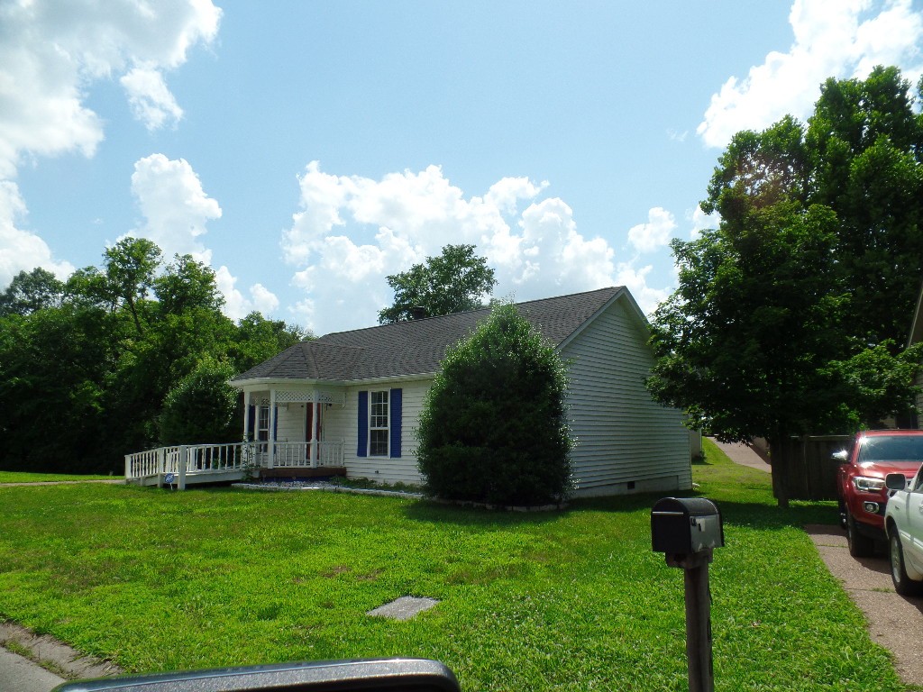 704 Windsor Trce