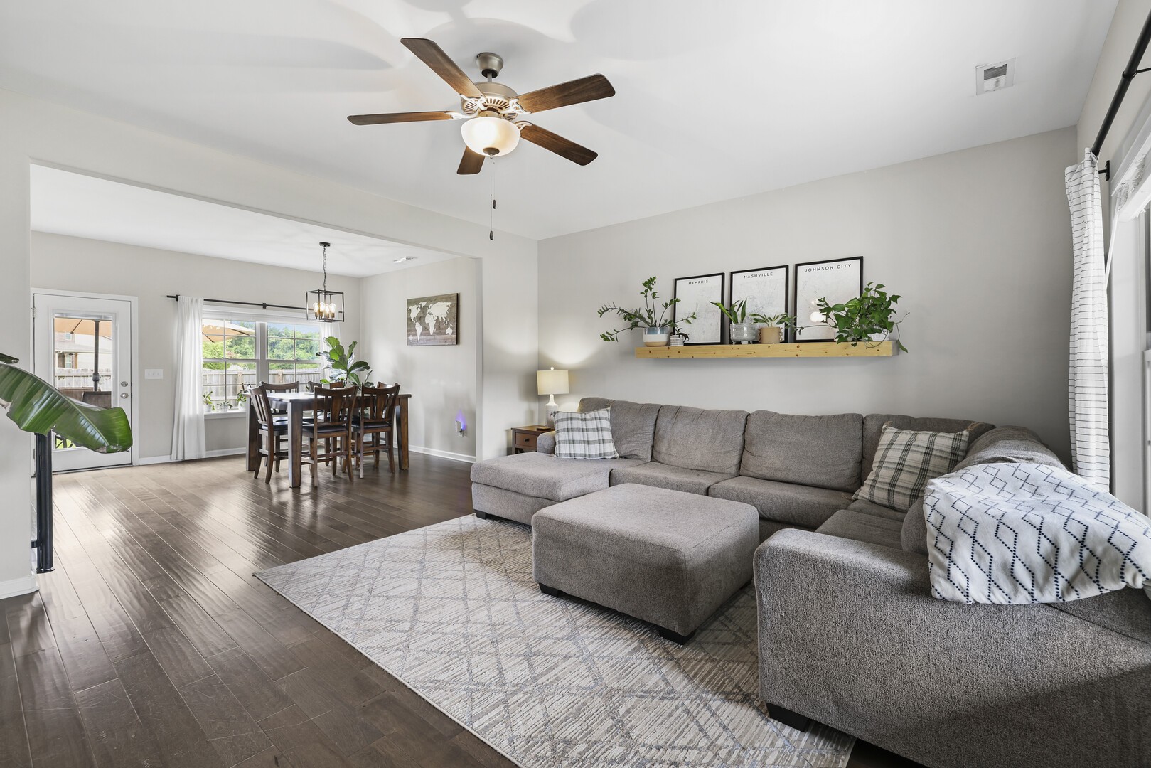 525 Ruby Oaks Ln