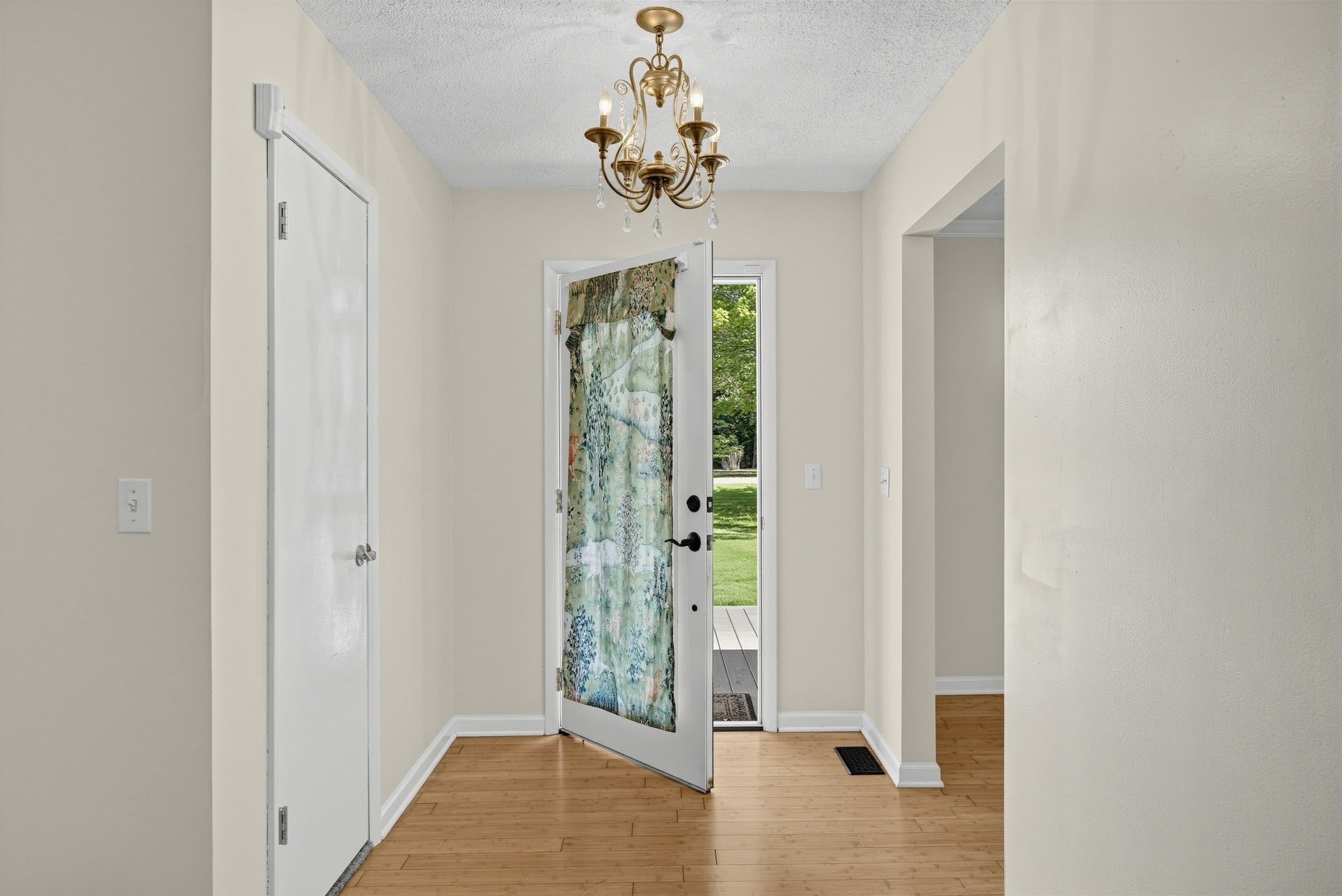 338 Royal Oak Dr