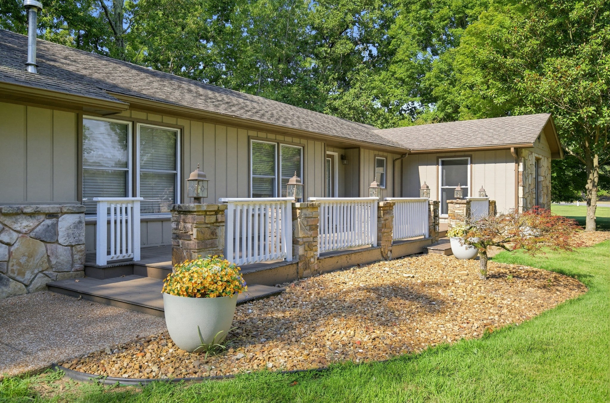338 Royal Oak Dr