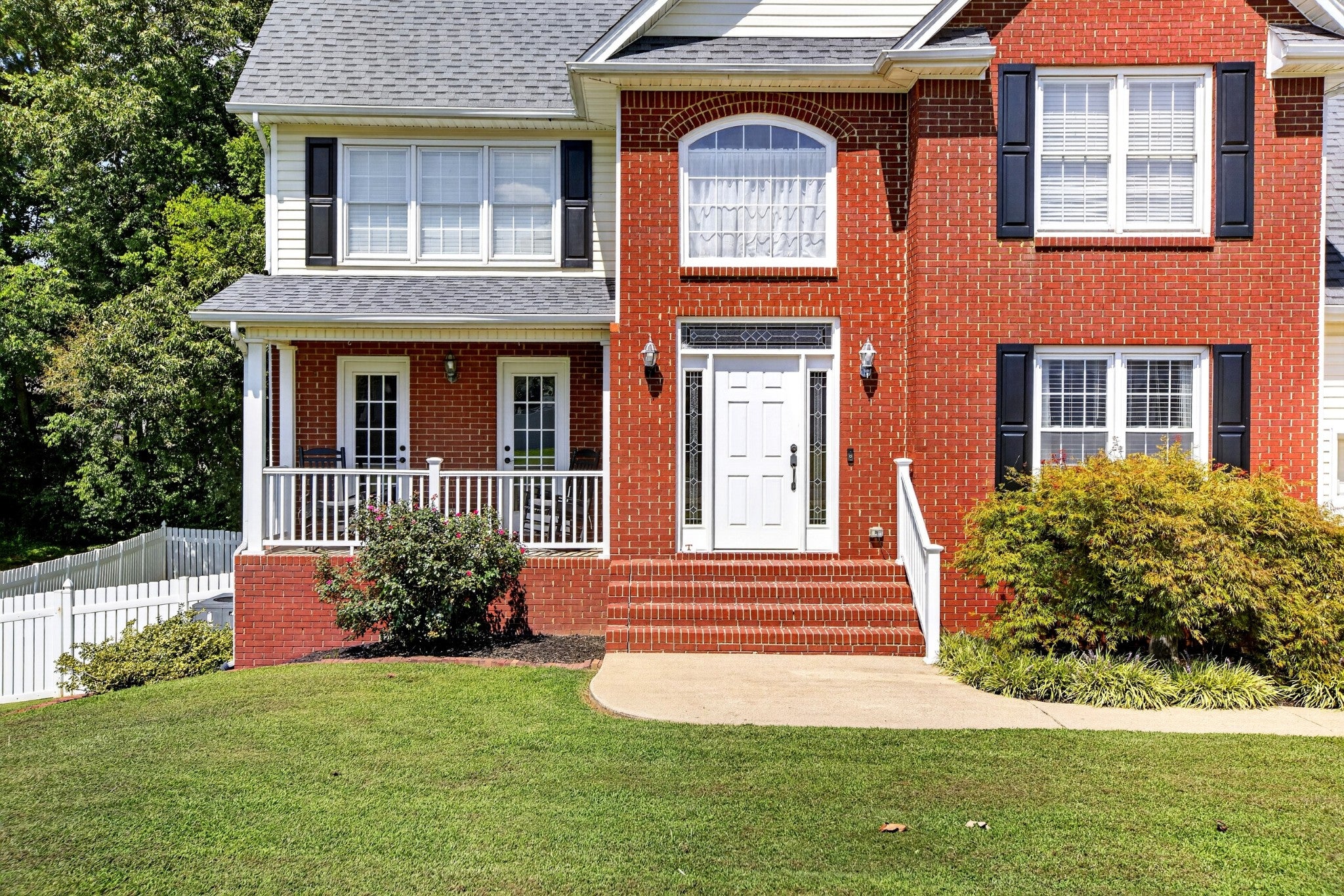 144 Bartlett Cir NE