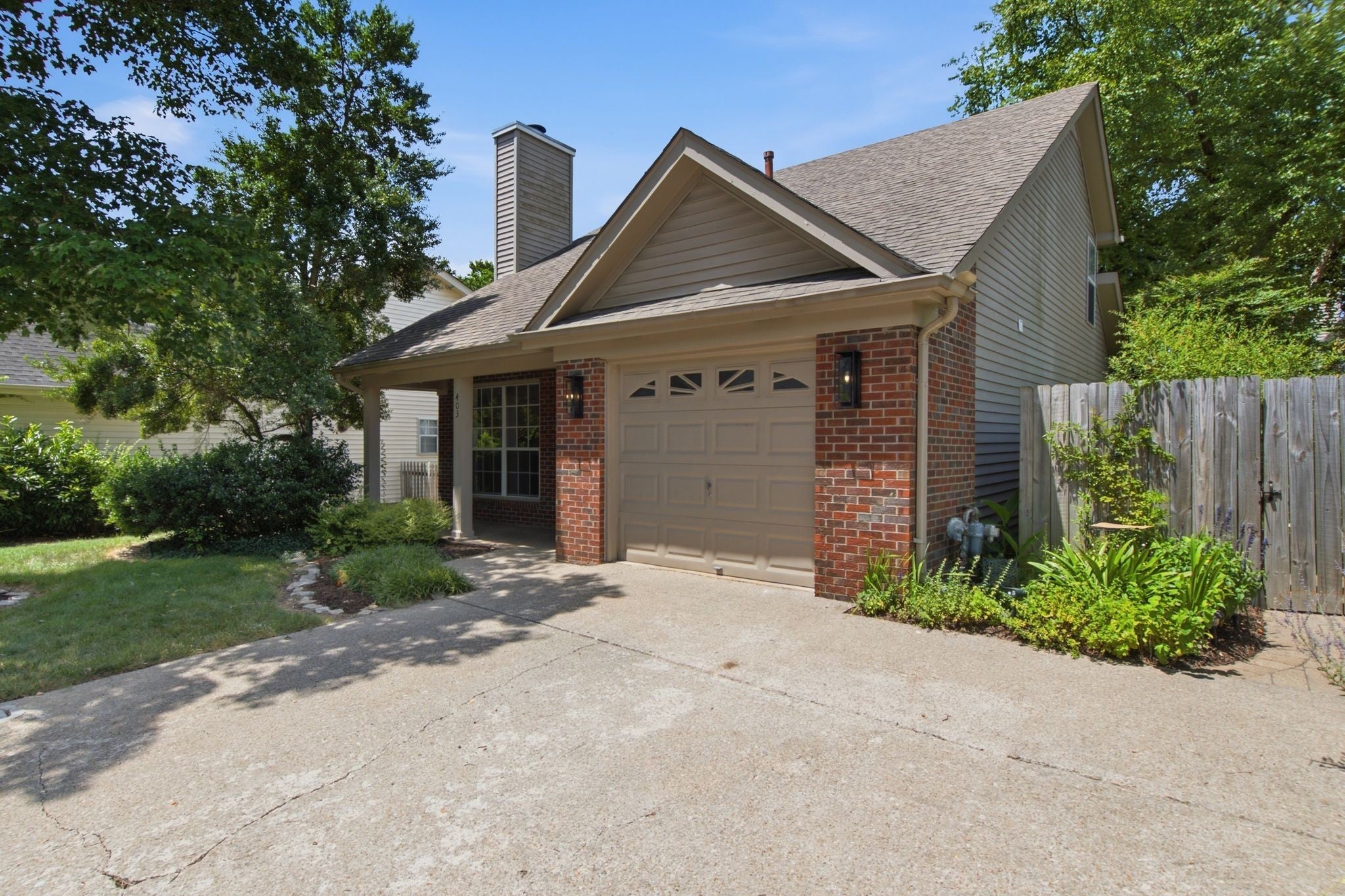 403 Reigh Ct