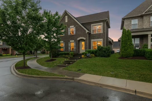 1099 Paddock Park Cir