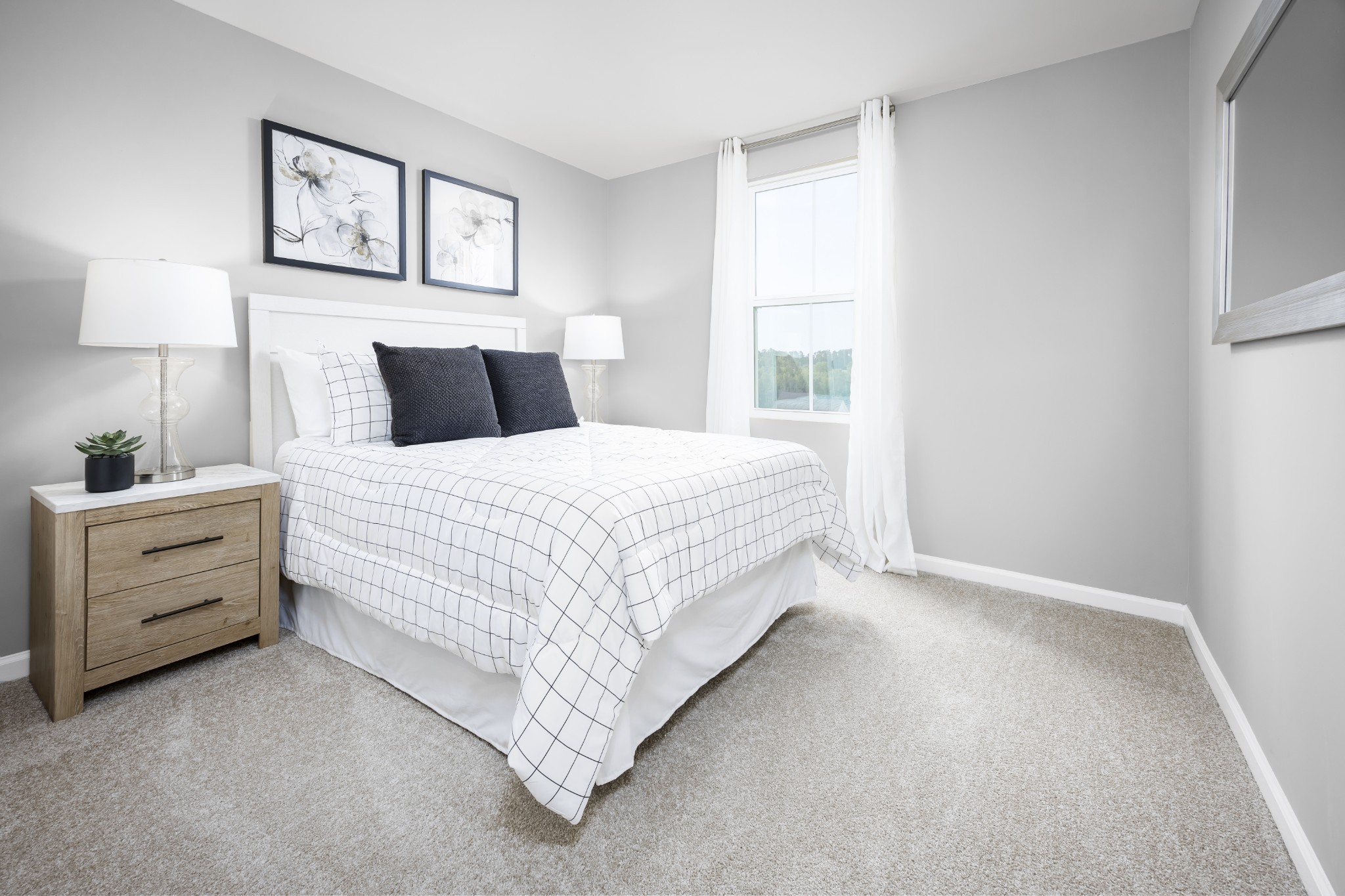 3290 ROYAL HOUND TRAIL