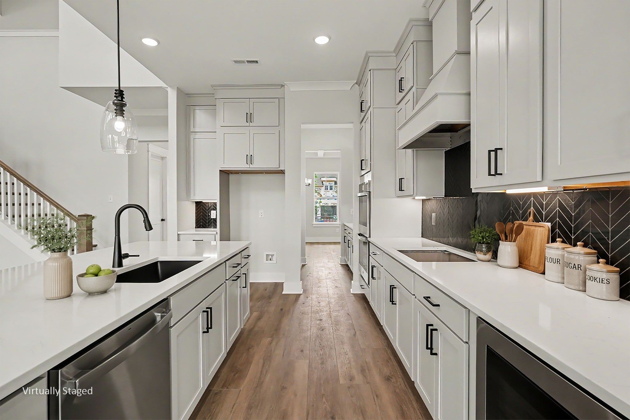 7324 Dutch River Circle