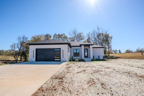 200 Bear Dr Loretto TN 38469