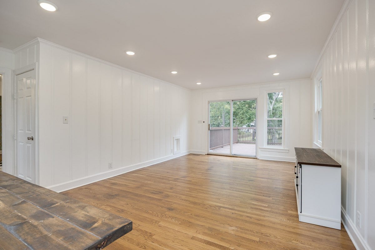 230 Fairway Dr