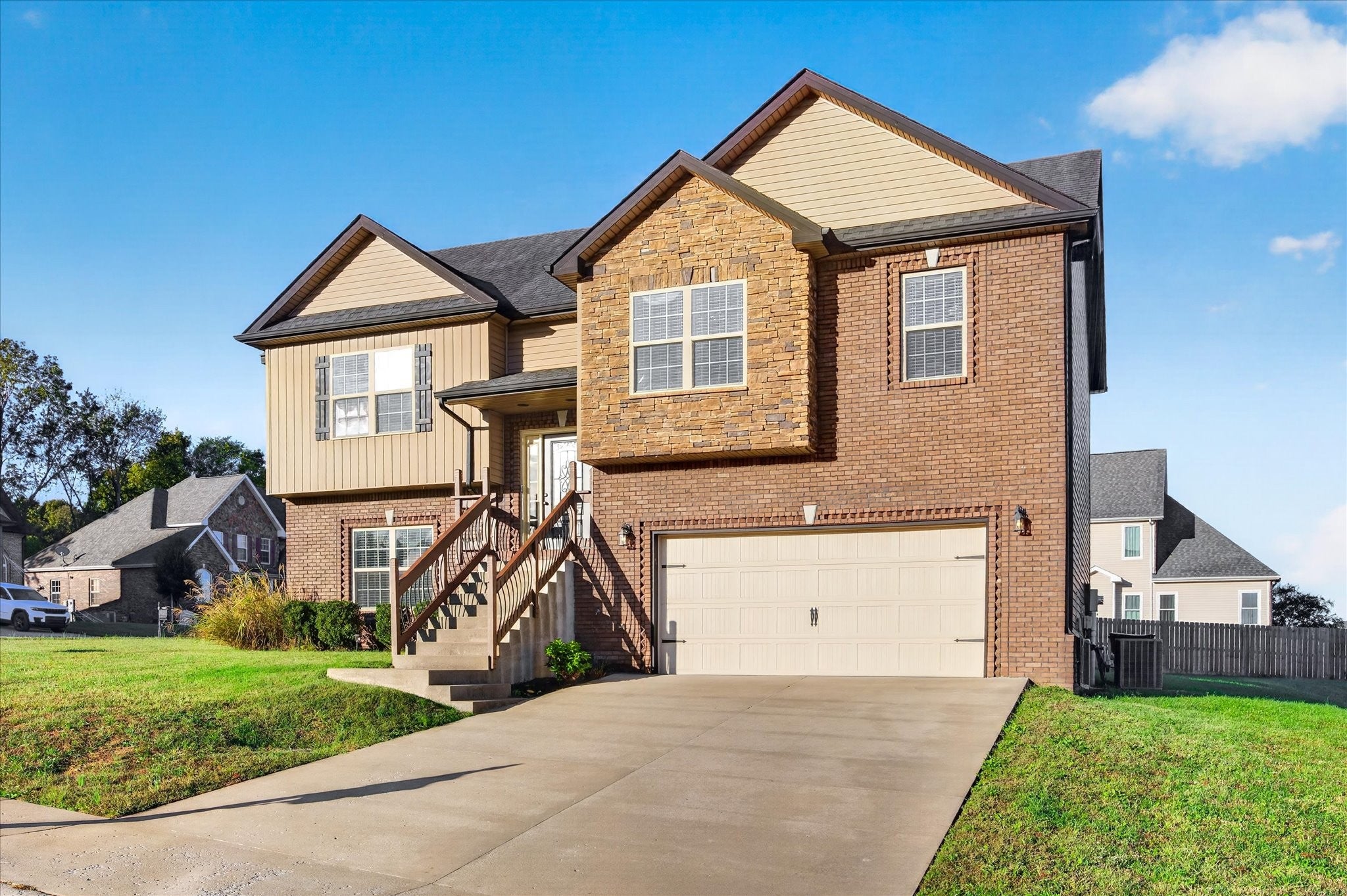 200 Autumn Terrace Ln
