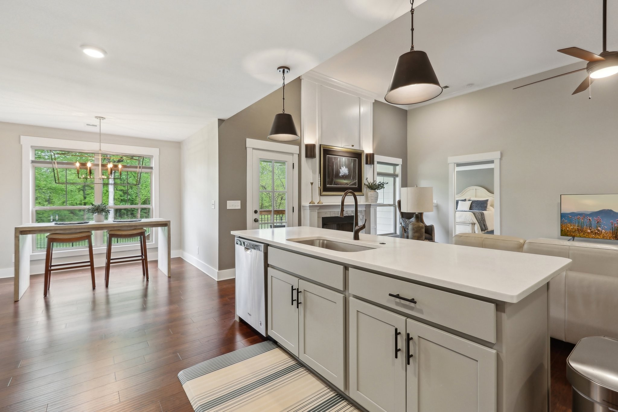 Clarksville, Tennessee 37043, United States, 3 Bedrooms Bedrooms, ,2 BathroomsBathrooms,Residential,Pending,119098