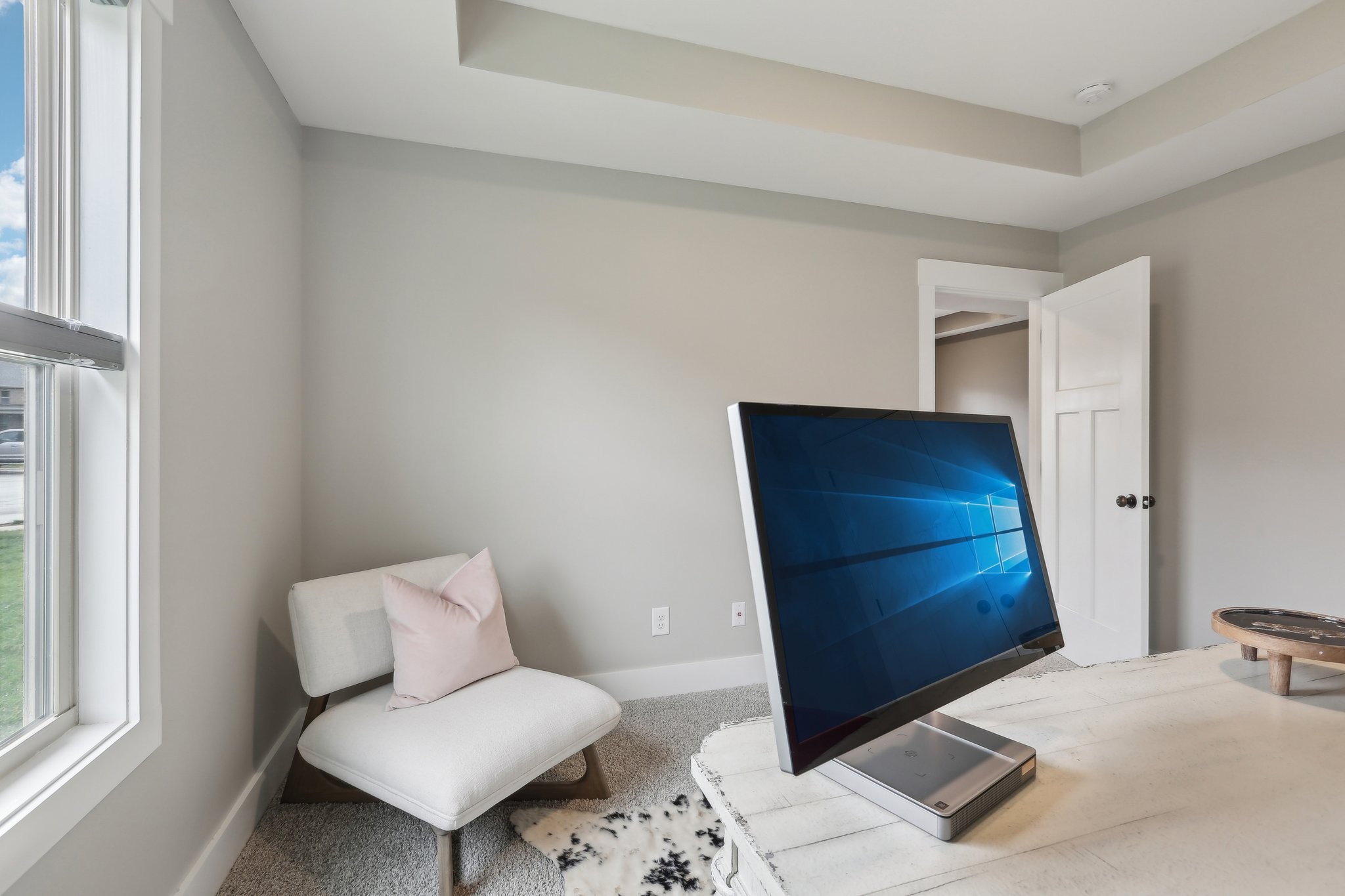 Clarksville, Tennessee 37043, United States, 3 Bedrooms Bedrooms, ,2 BathroomsBathrooms,Residential,Pending,119098