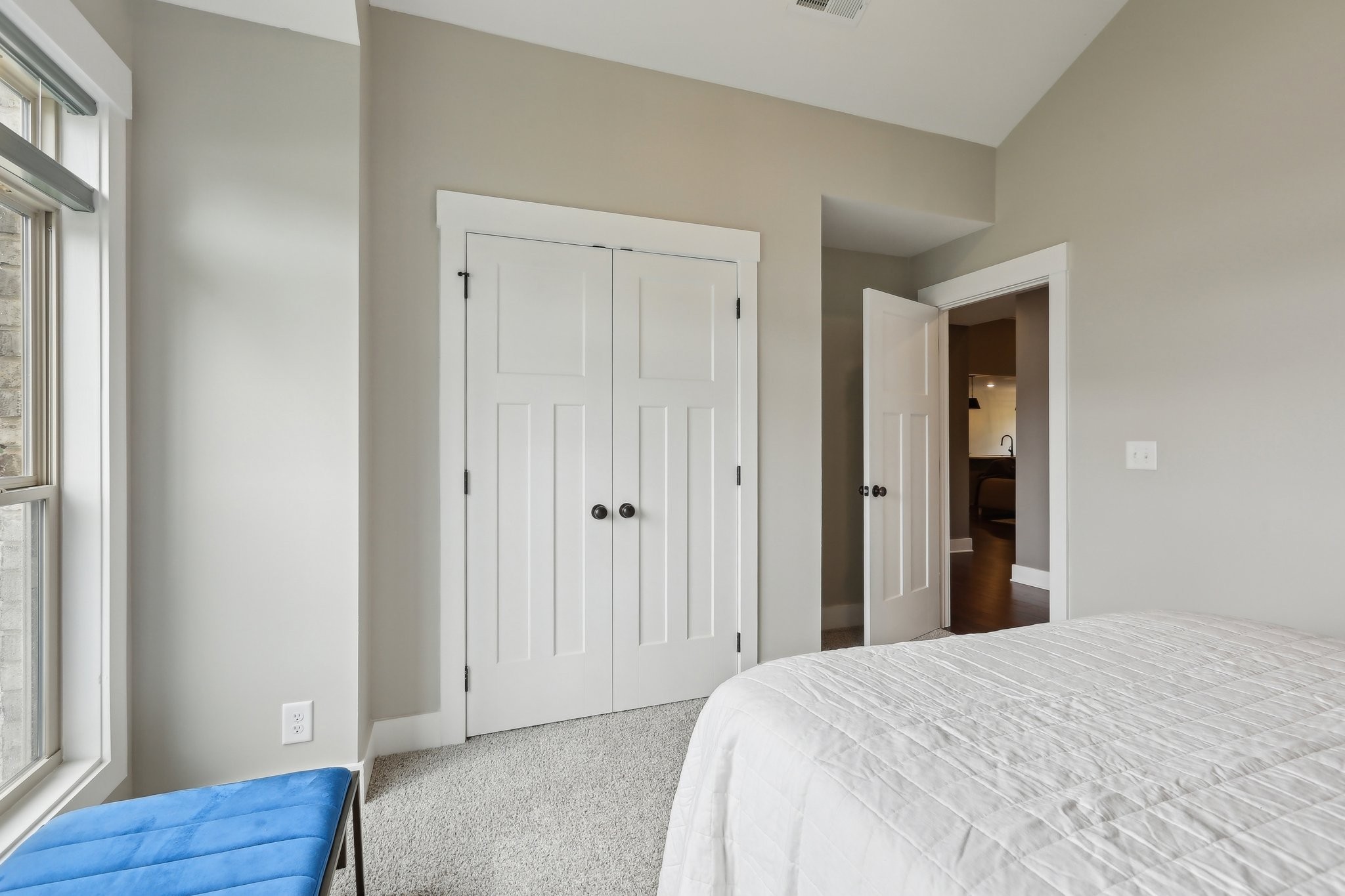 Clarksville, Tennessee 37043, United States, 3 Bedrooms Bedrooms, ,2 BathroomsBathrooms,Residential,Pending,119098