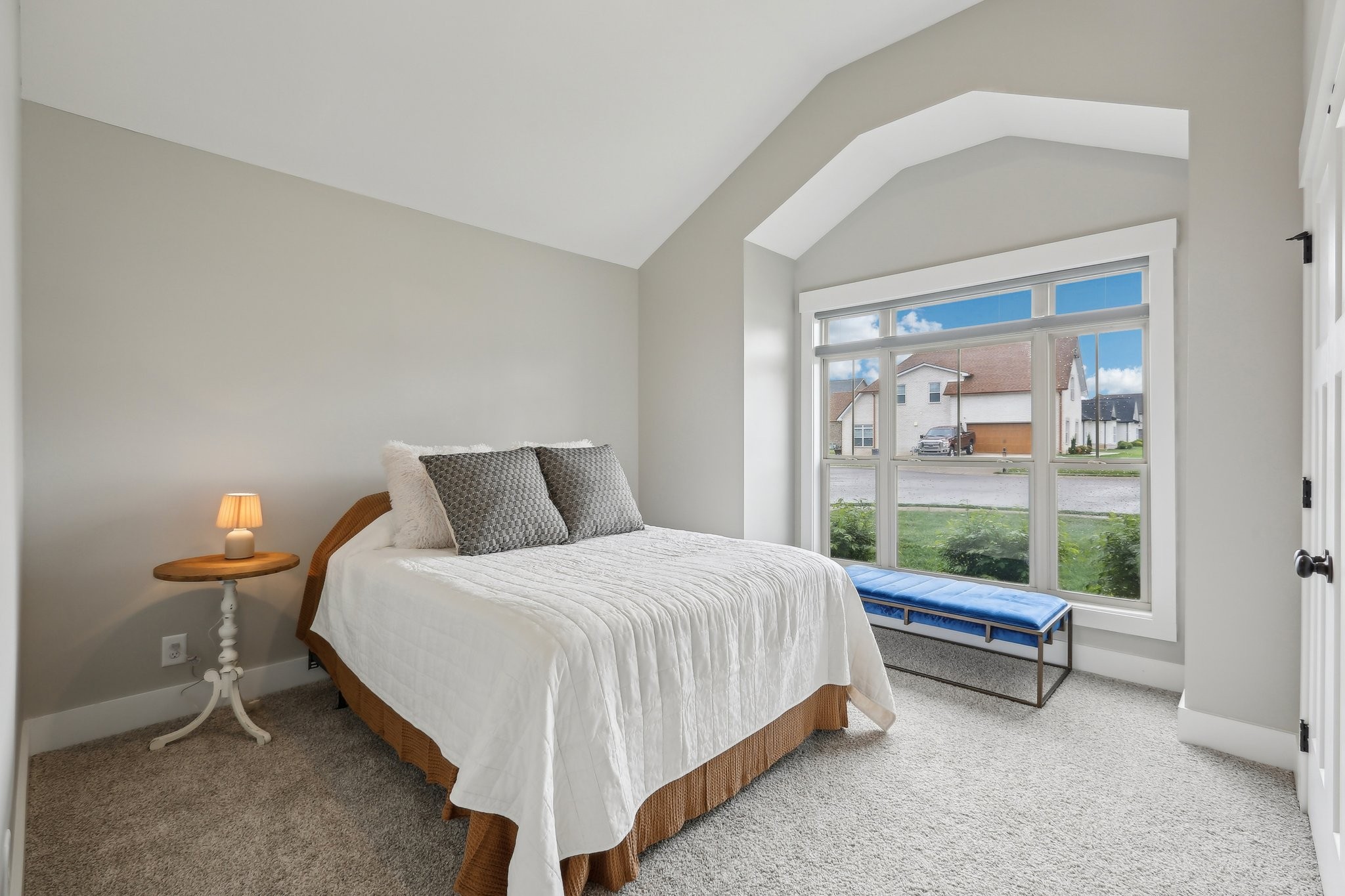 Clarksville, Tennessee 37043, United States, 3 Bedrooms Bedrooms, ,2 BathroomsBathrooms,Residential,Pending,119098