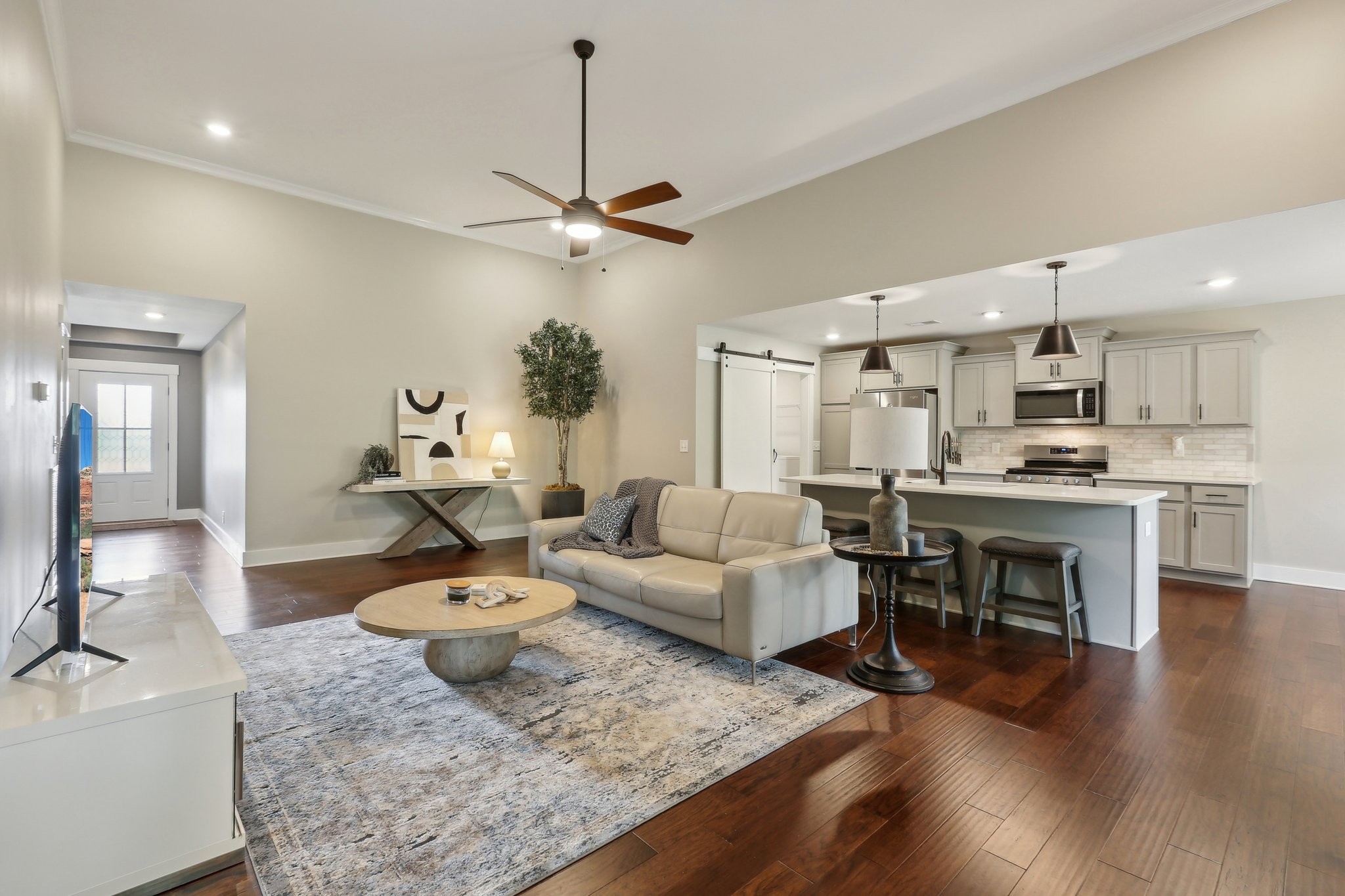 Clarksville, Tennessee 37043, United States, 3 Bedrooms Bedrooms, ,2 BathroomsBathrooms,Residential,Pending,119098